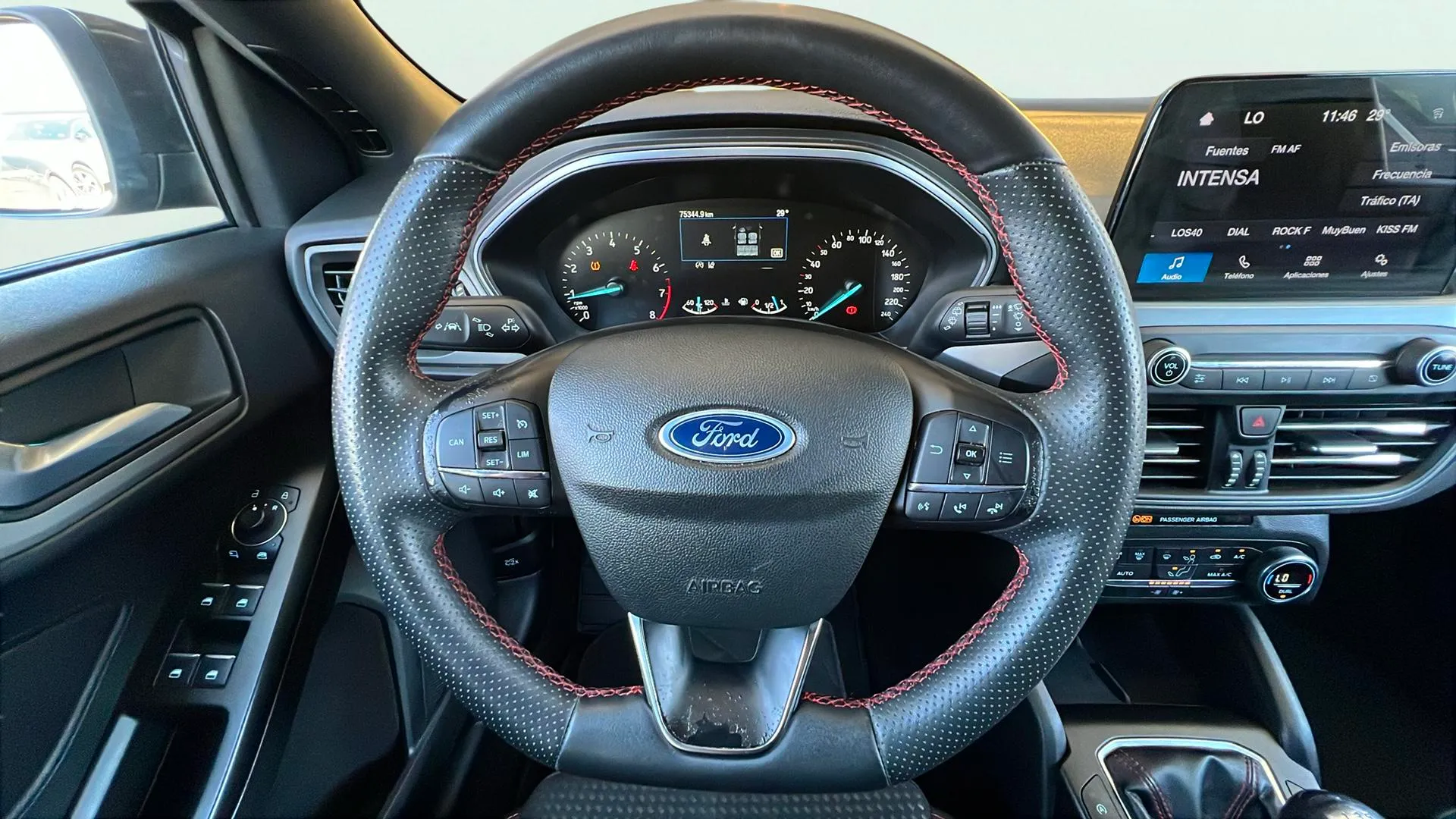 Ford Focus 1.0 EcoBoost MHEV ST-Line Design SIP - foto 11
