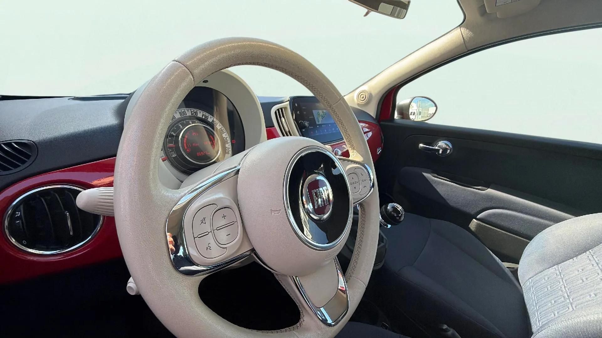 Fiat 500 Club 1.0 Hybrid - foto 8