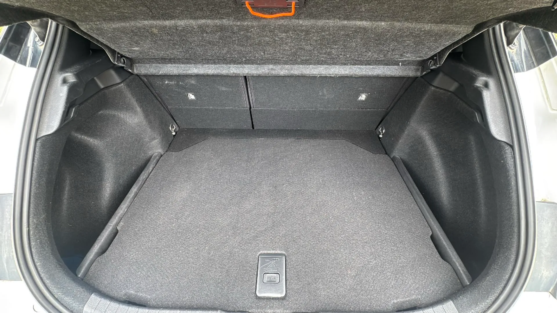 Toyota Corolla 2.0 180H GR-Sport E-CVT - foto 18