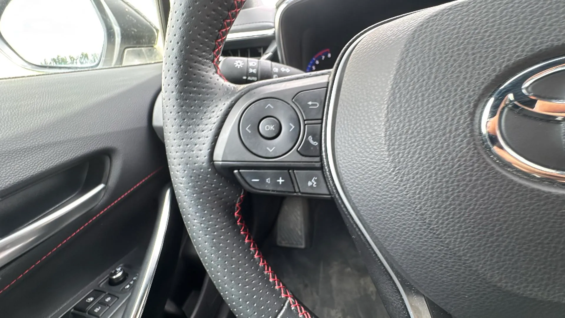 Toyota Corolla 2.0 180H GR-Sport E-CVT - foto 20