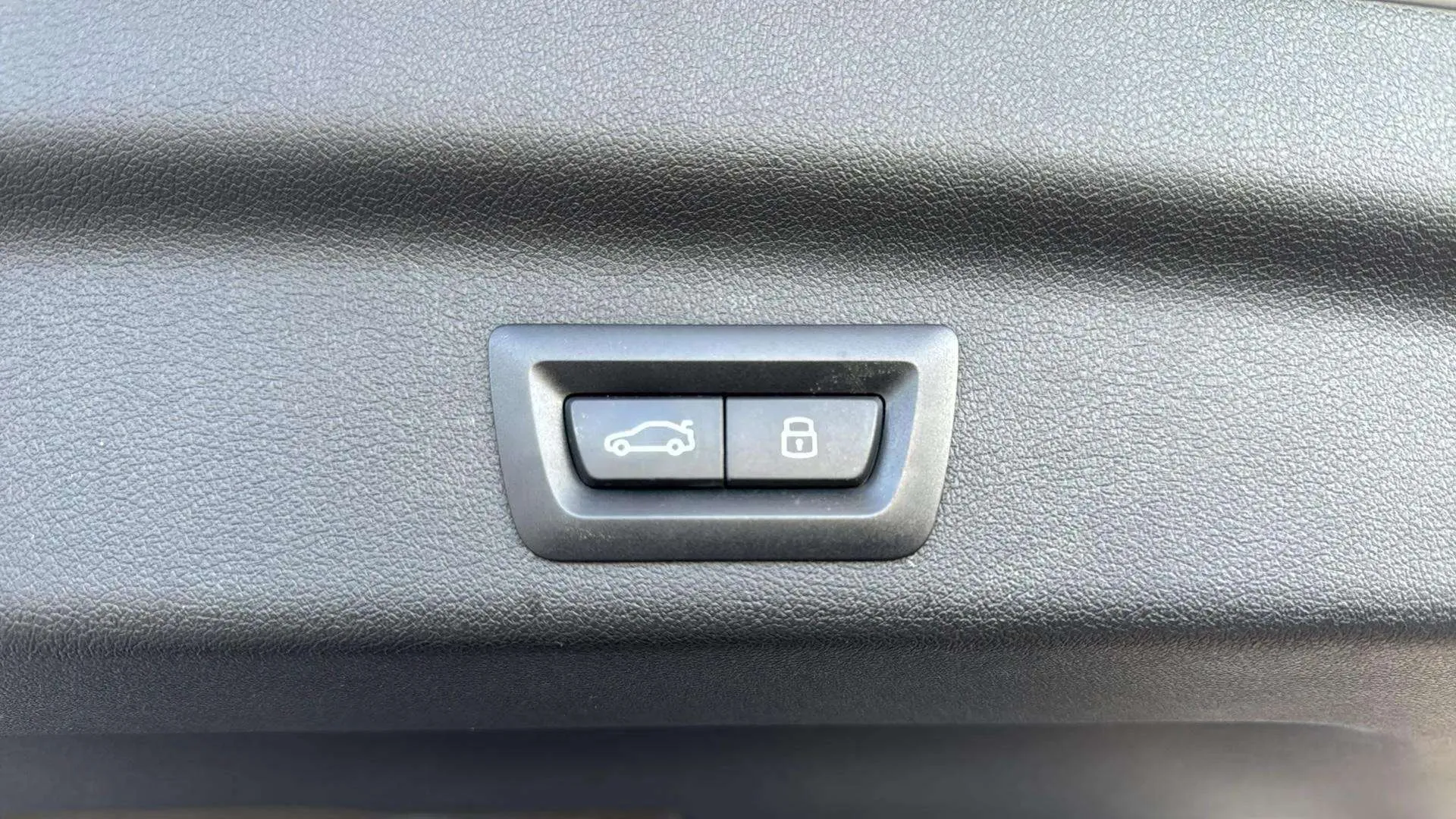 BMW X1 sDrive18d - foto 11