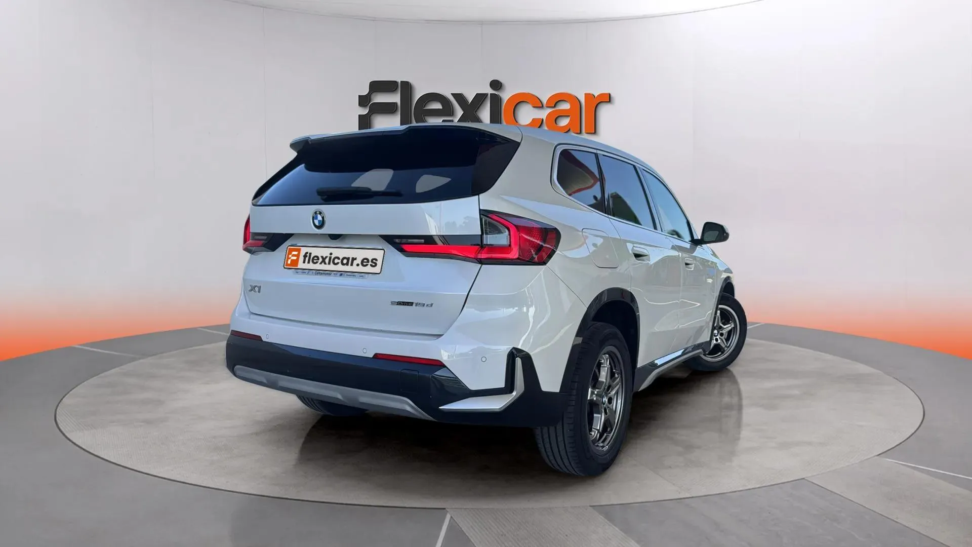 BMW X1 sDrive18d - foto 7