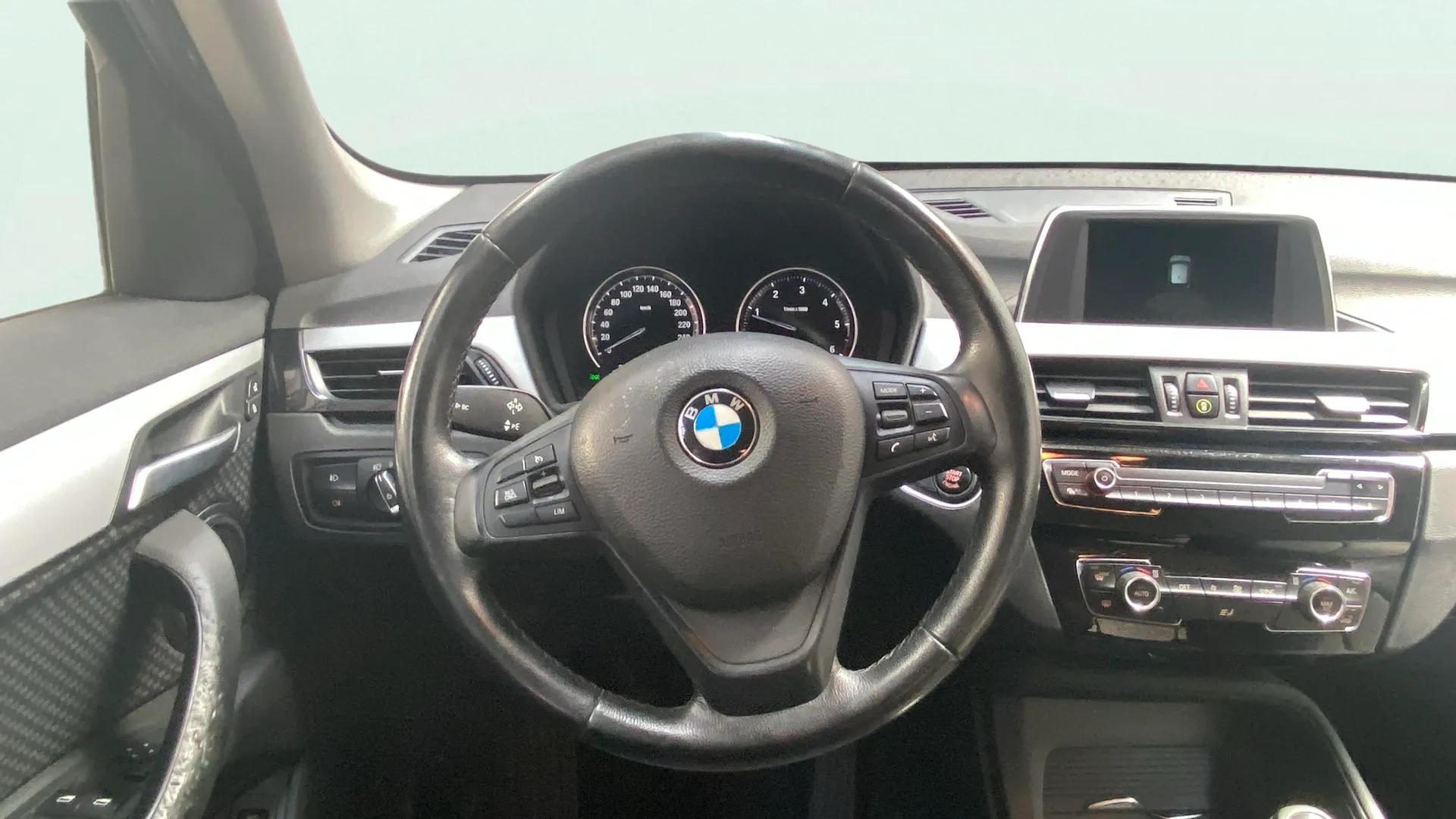 BMW X1 sDrive18d - foto 14