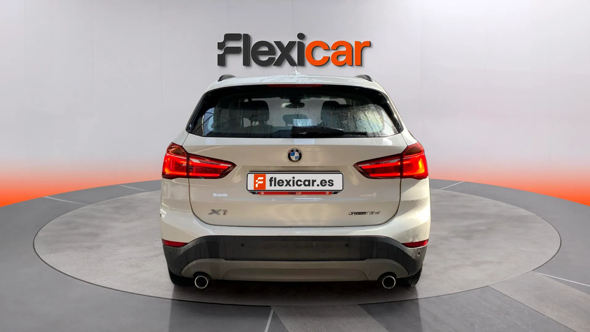 BMW X1 sDrive18d - foto 7