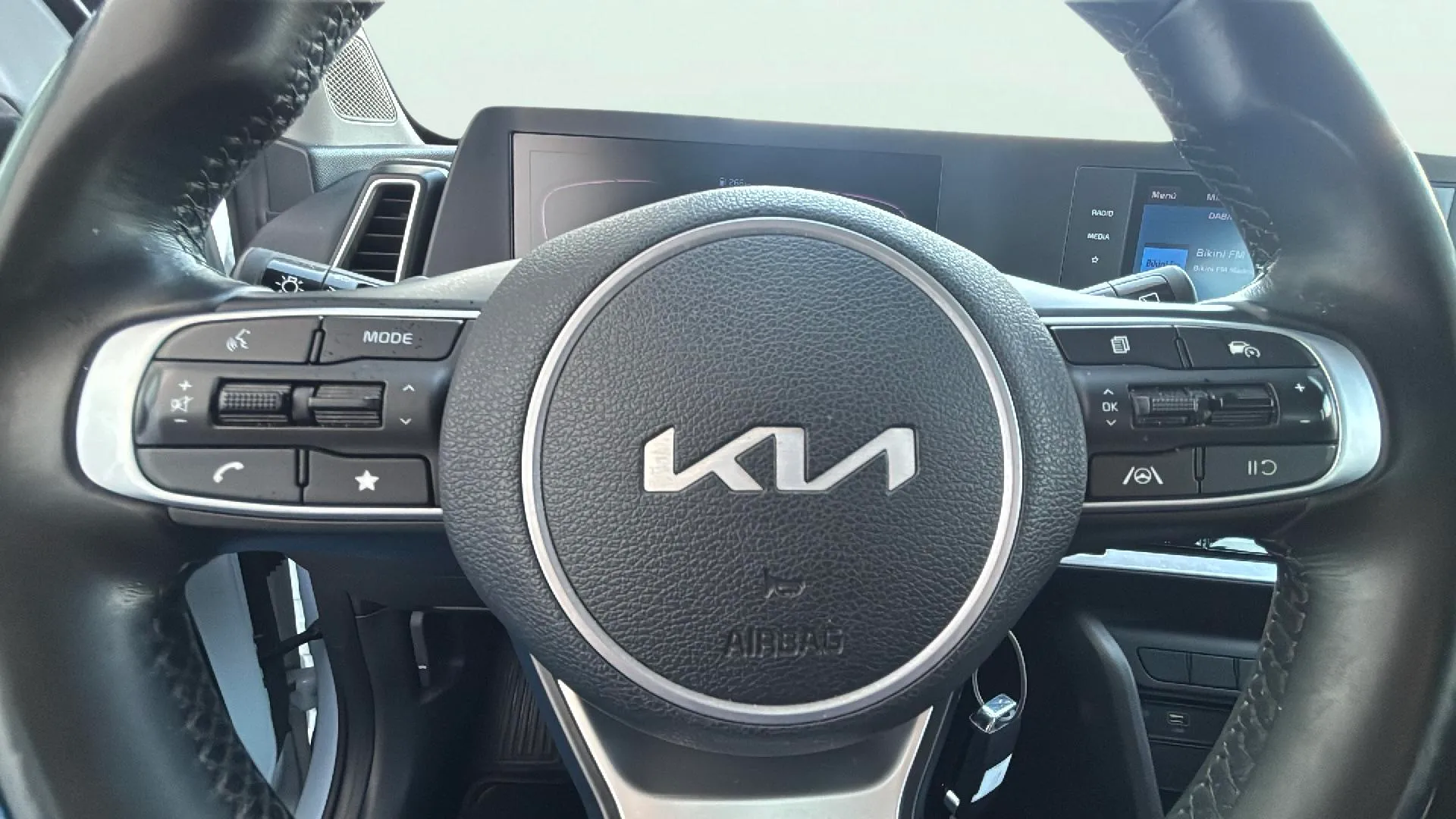Kia Sportage 1.6 T-GDi Concept 4x2 - foto 13