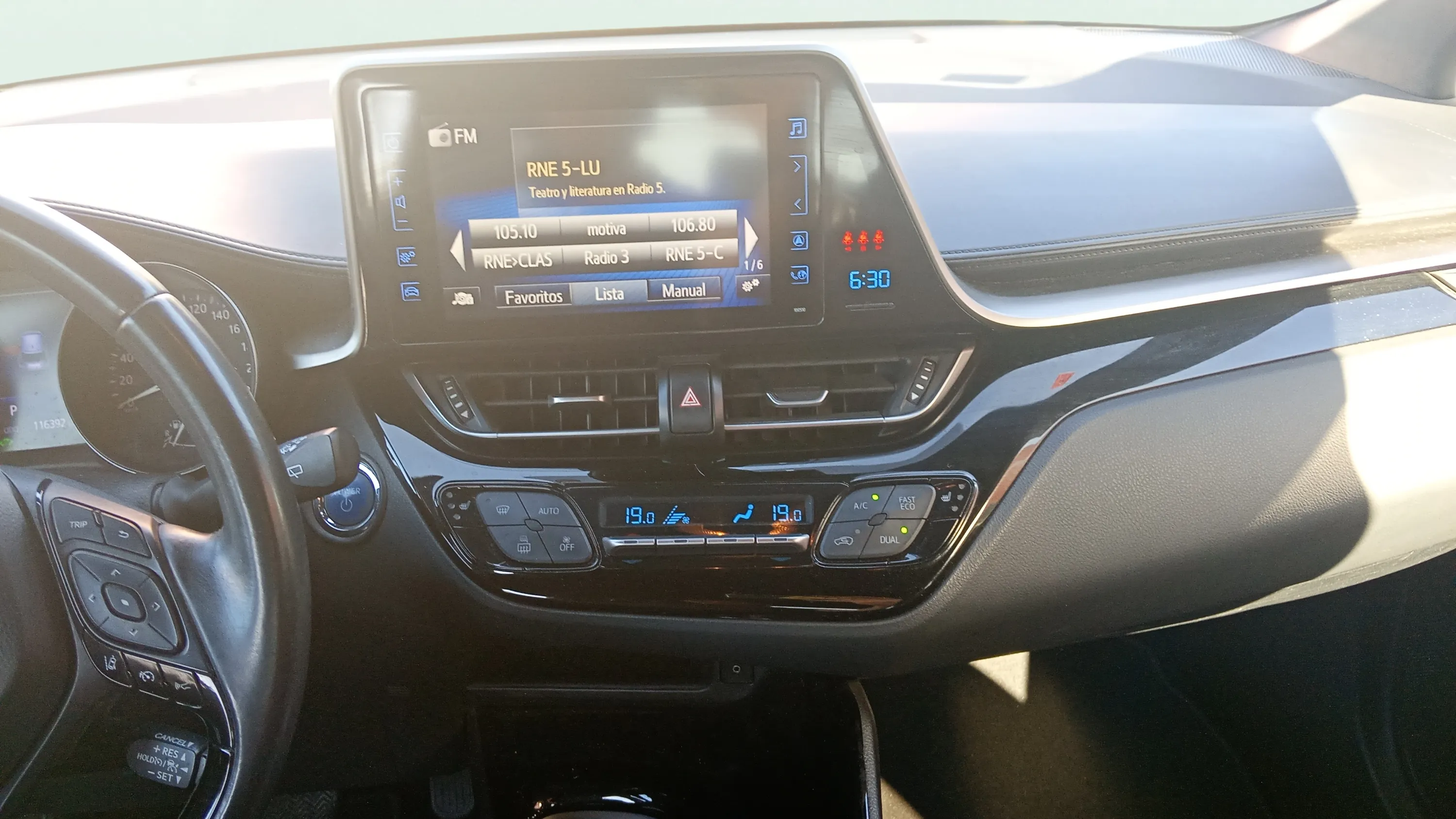 Toyota C-HR 1.8 125H Advance - foto 11