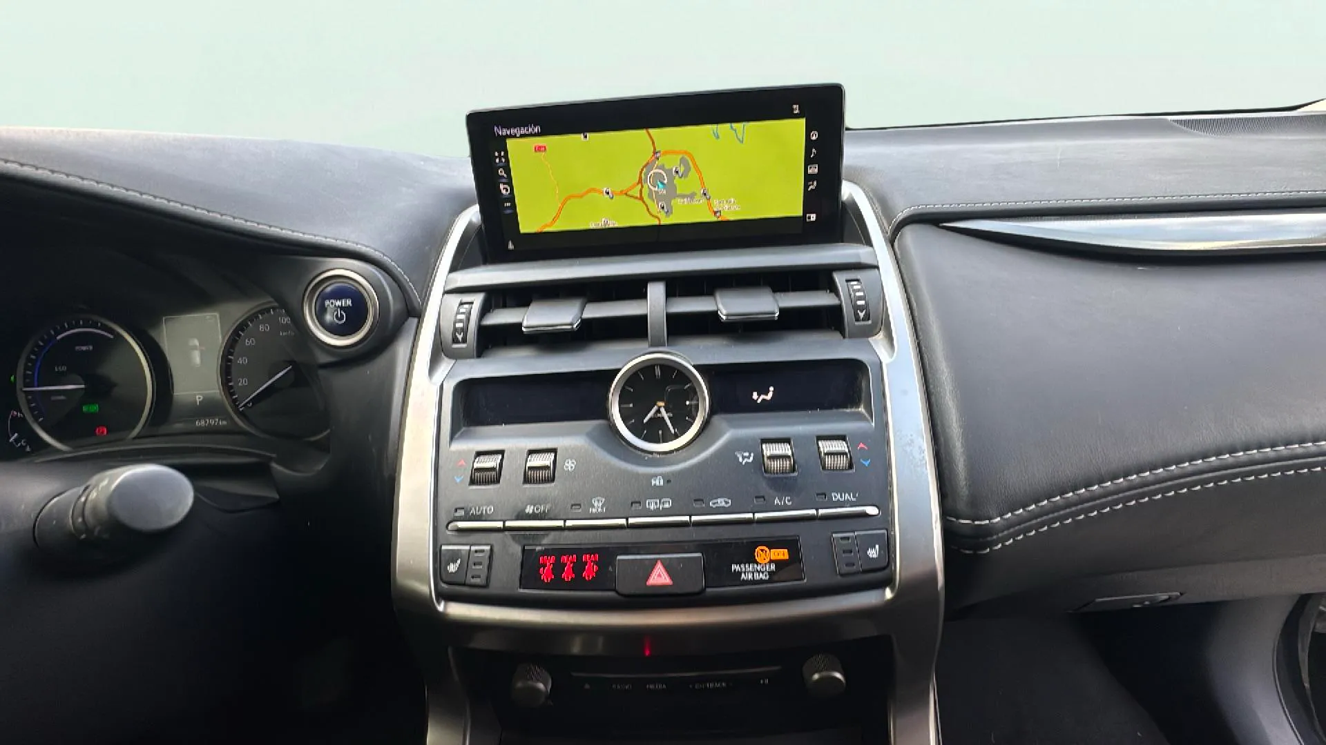 Lexus NX 2.5 300h Business 2WD - foto 13