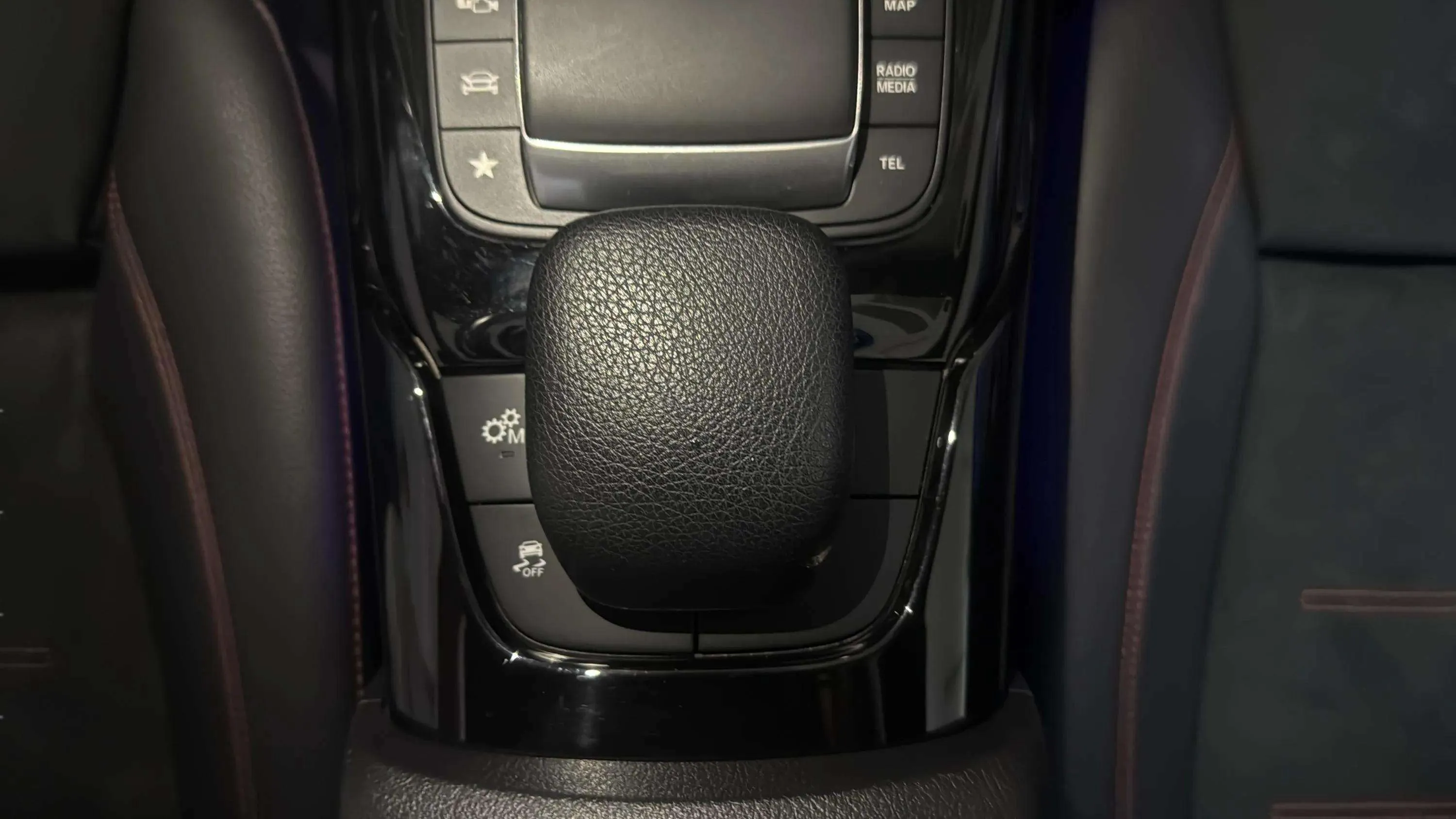 Mercedes-Benz CLA Mercedes-AMG 35 4MATIC+ - foto 30
