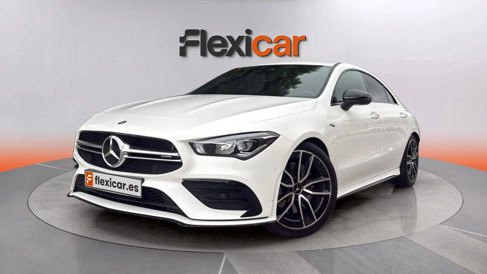 Mercedes-Benz CLA Mercedes-AMG 35 4MATIC+ - foto 11