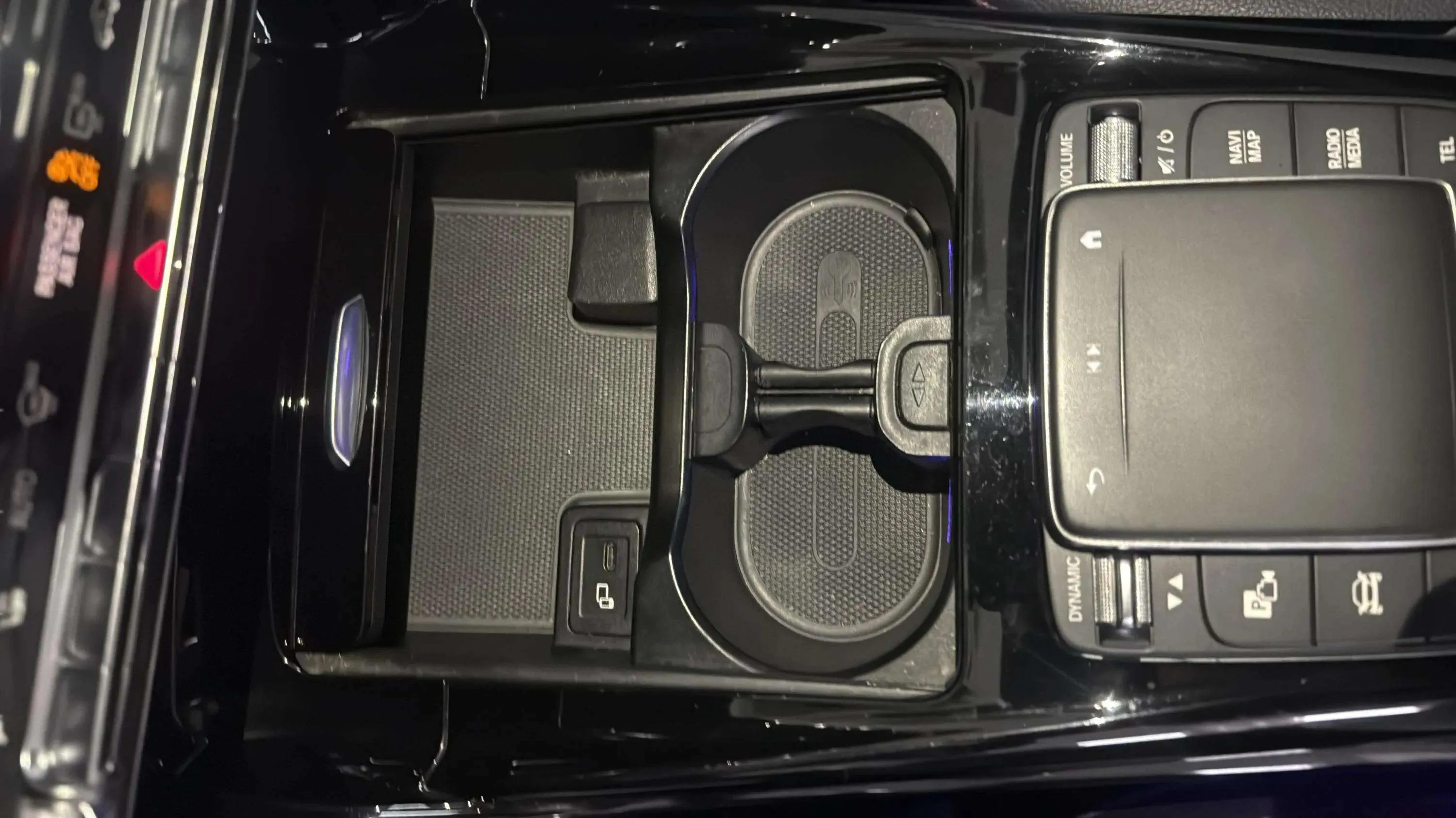 Mercedes-Benz CLA Mercedes-AMG 35 4MATIC+ - foto 31