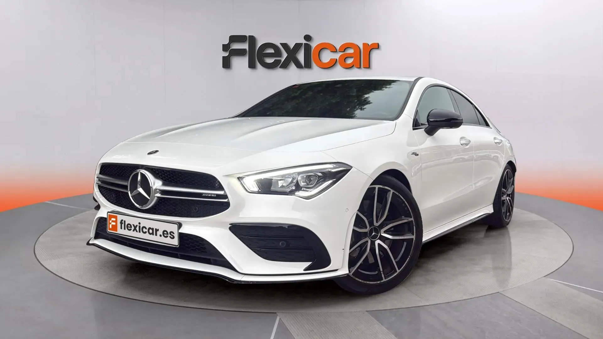 Mercedes-Benz CLA Mercedes-AMG 35 4MATIC+ - foto 10