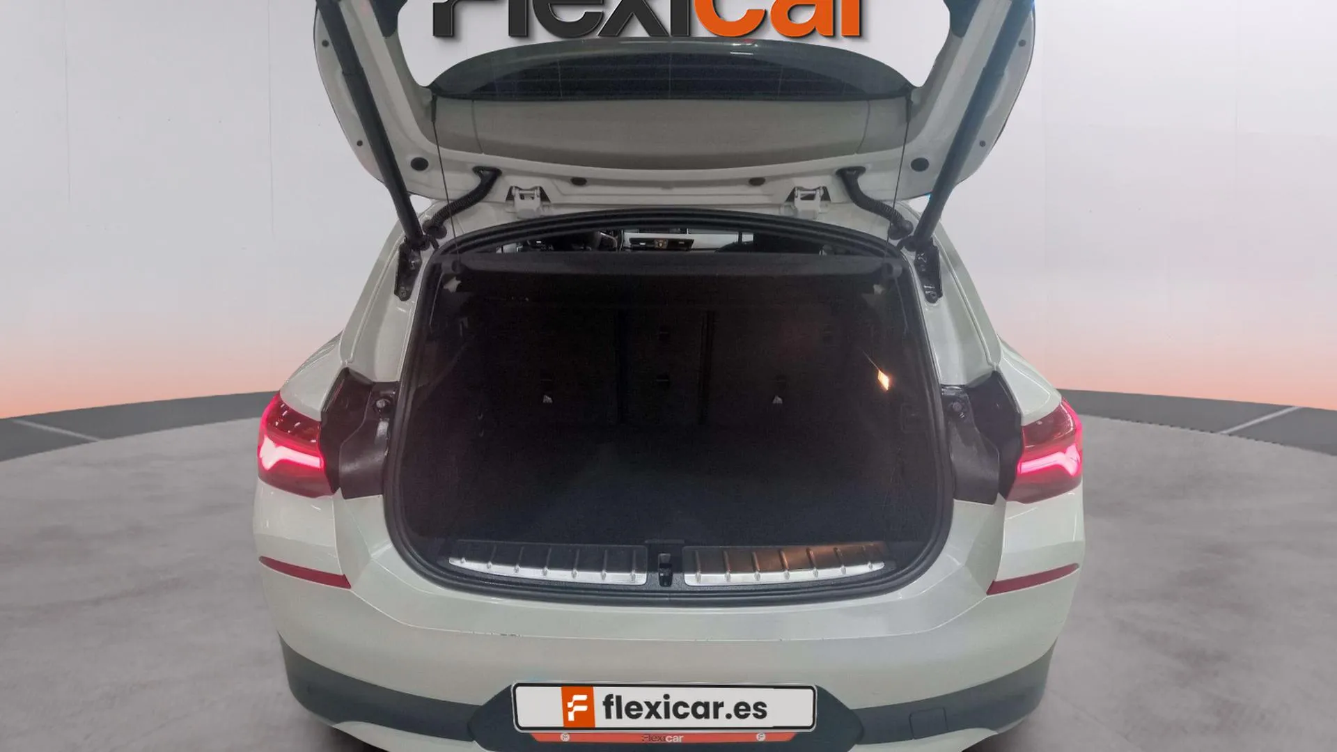 BMW X2 sDrive18i - foto 12