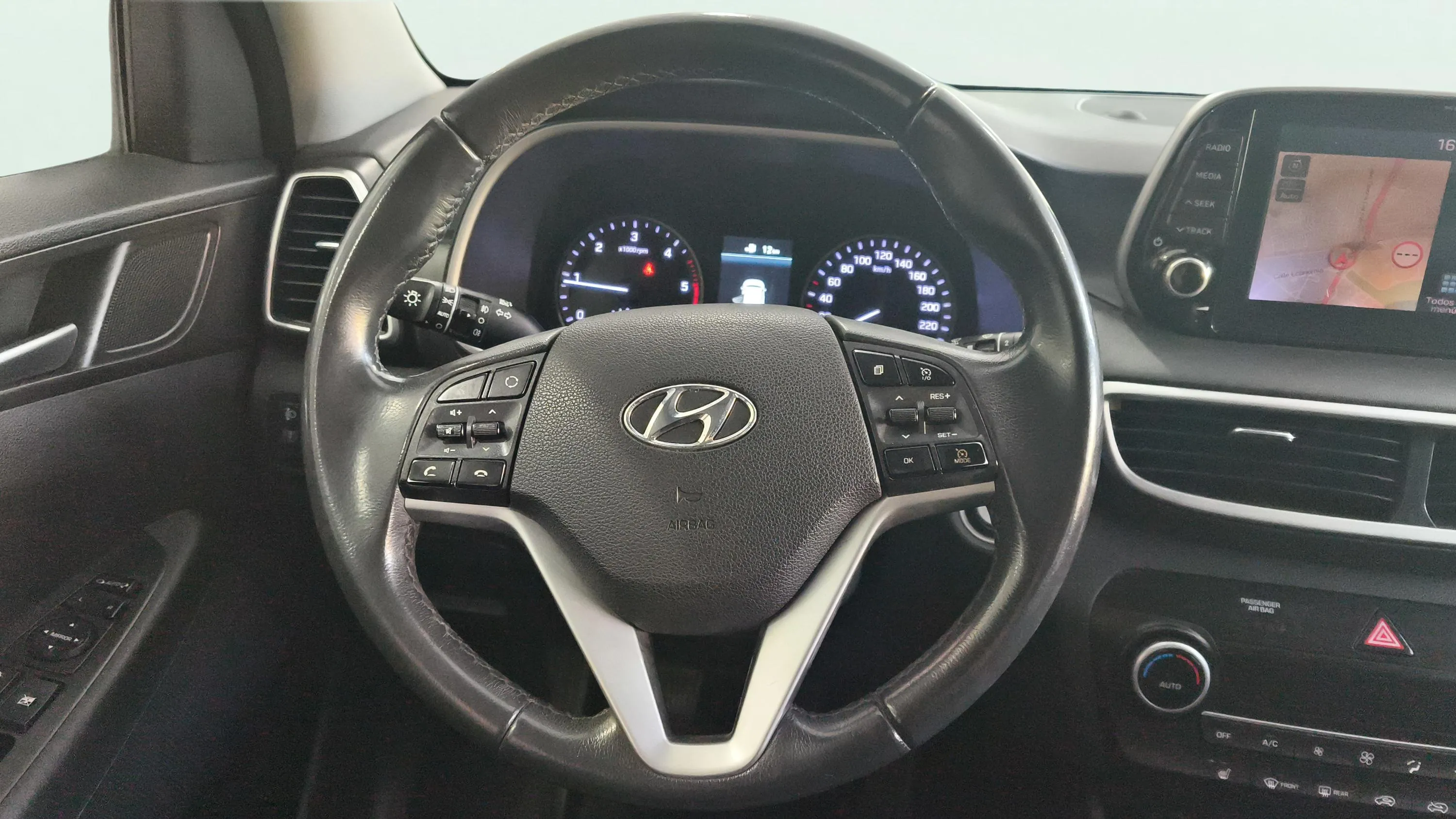 Hyundai Tucson 1.6 CRDi 48V Tecno 4x2 - foto 13