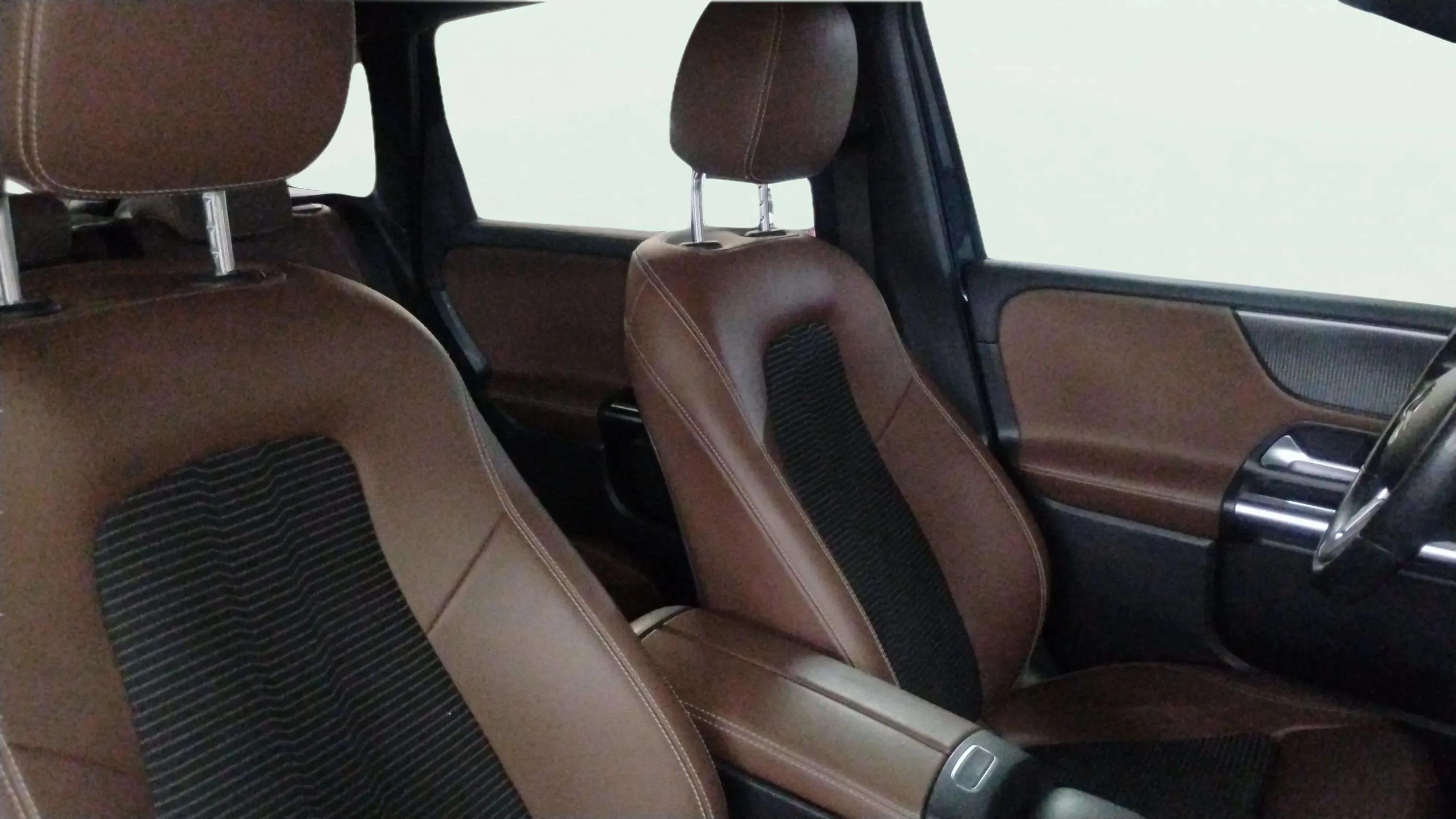Mercedes-Benz Clase B B 200 d - foto 11