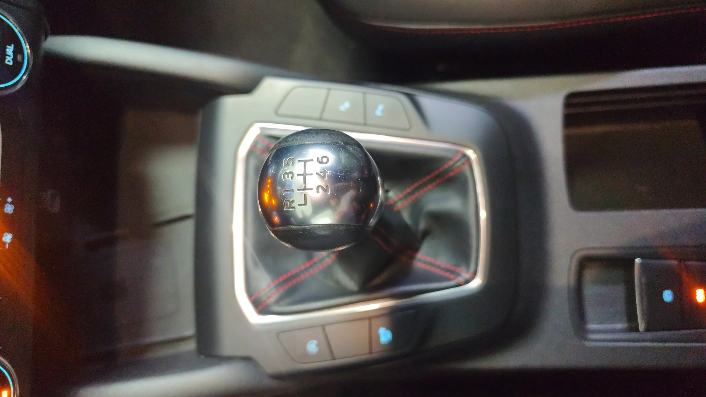Ford Kuga ST-Line 1.5T EcoBoost - foto 10