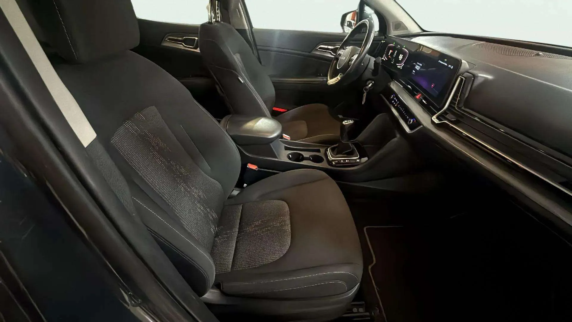 Kia Sportage 1.6 T-GDi Concept 4x2 - foto 13