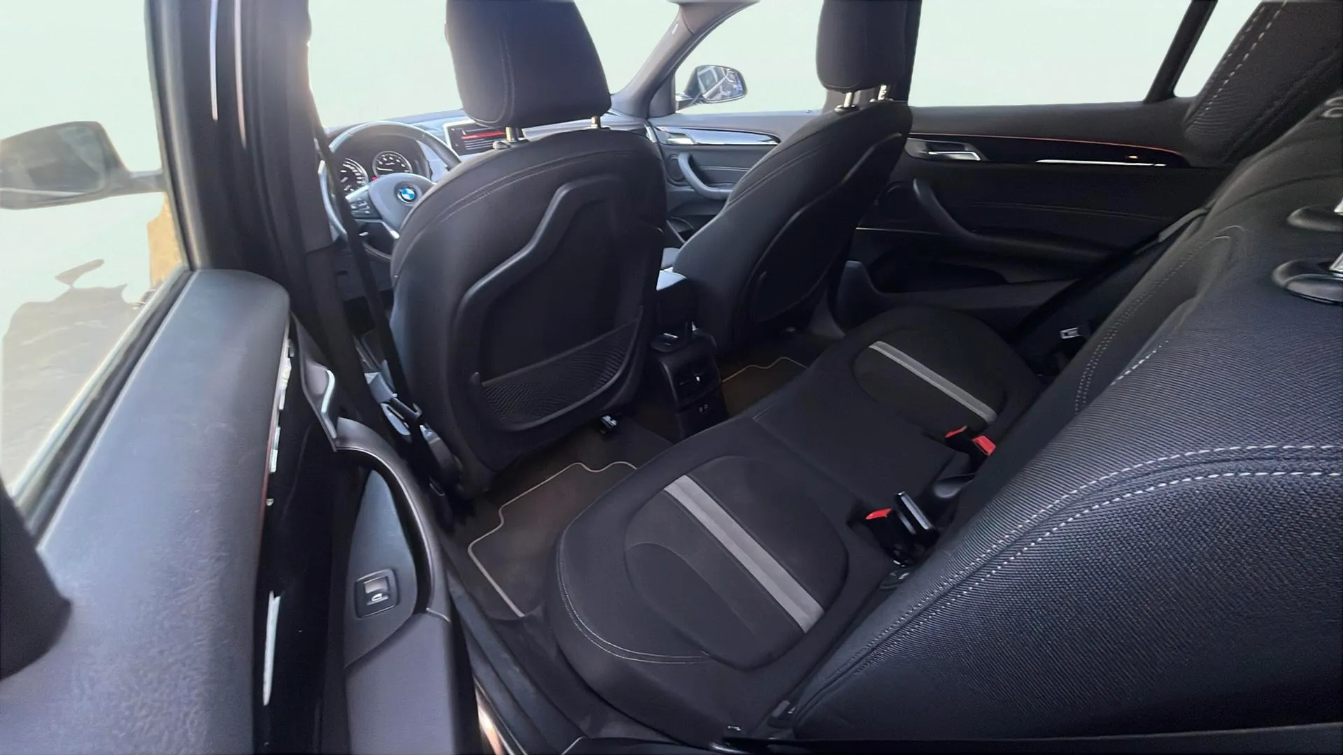 BMW X2 sDrive18i - foto 11
