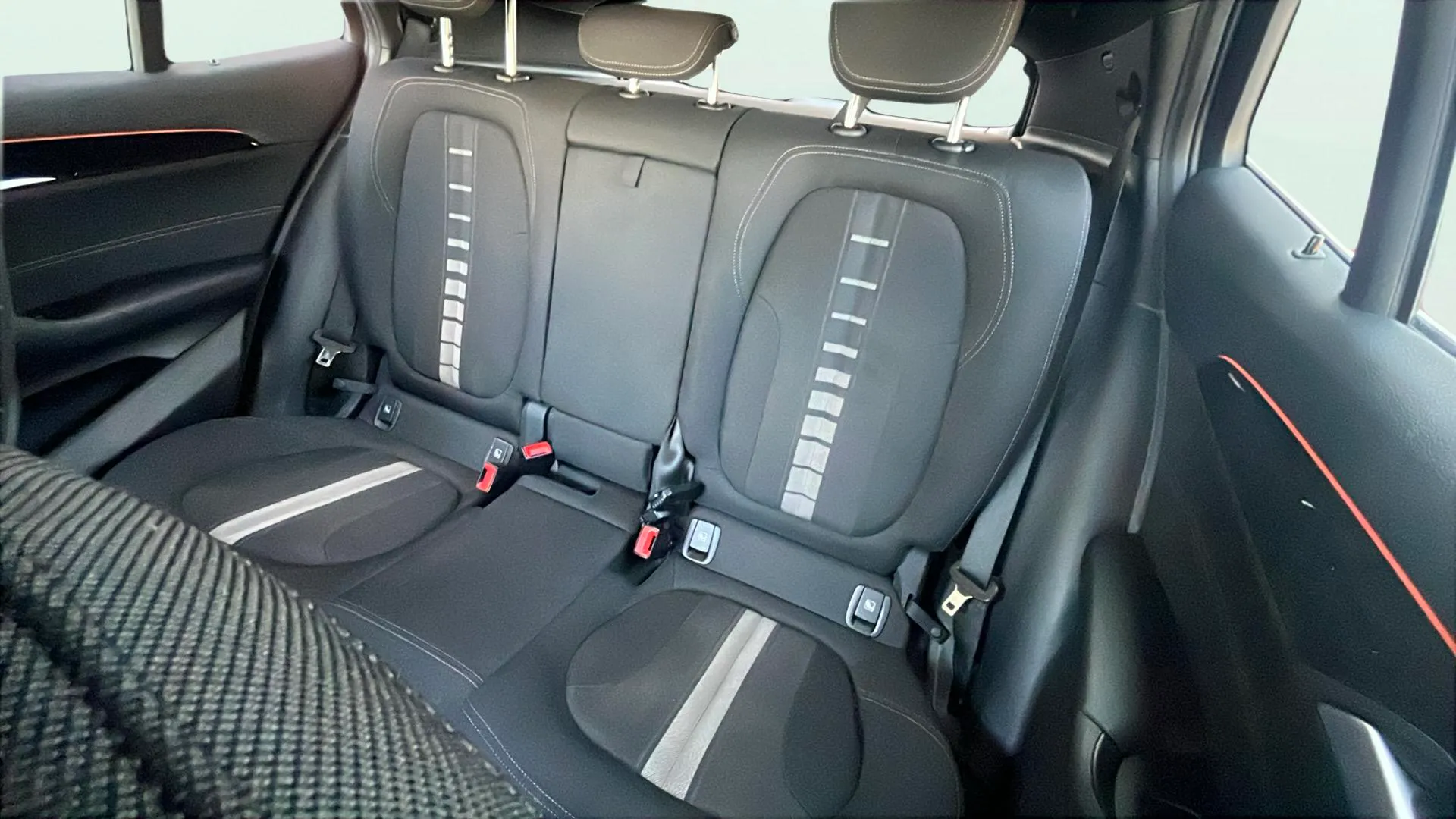 BMW X2 sDrive18i - foto 12