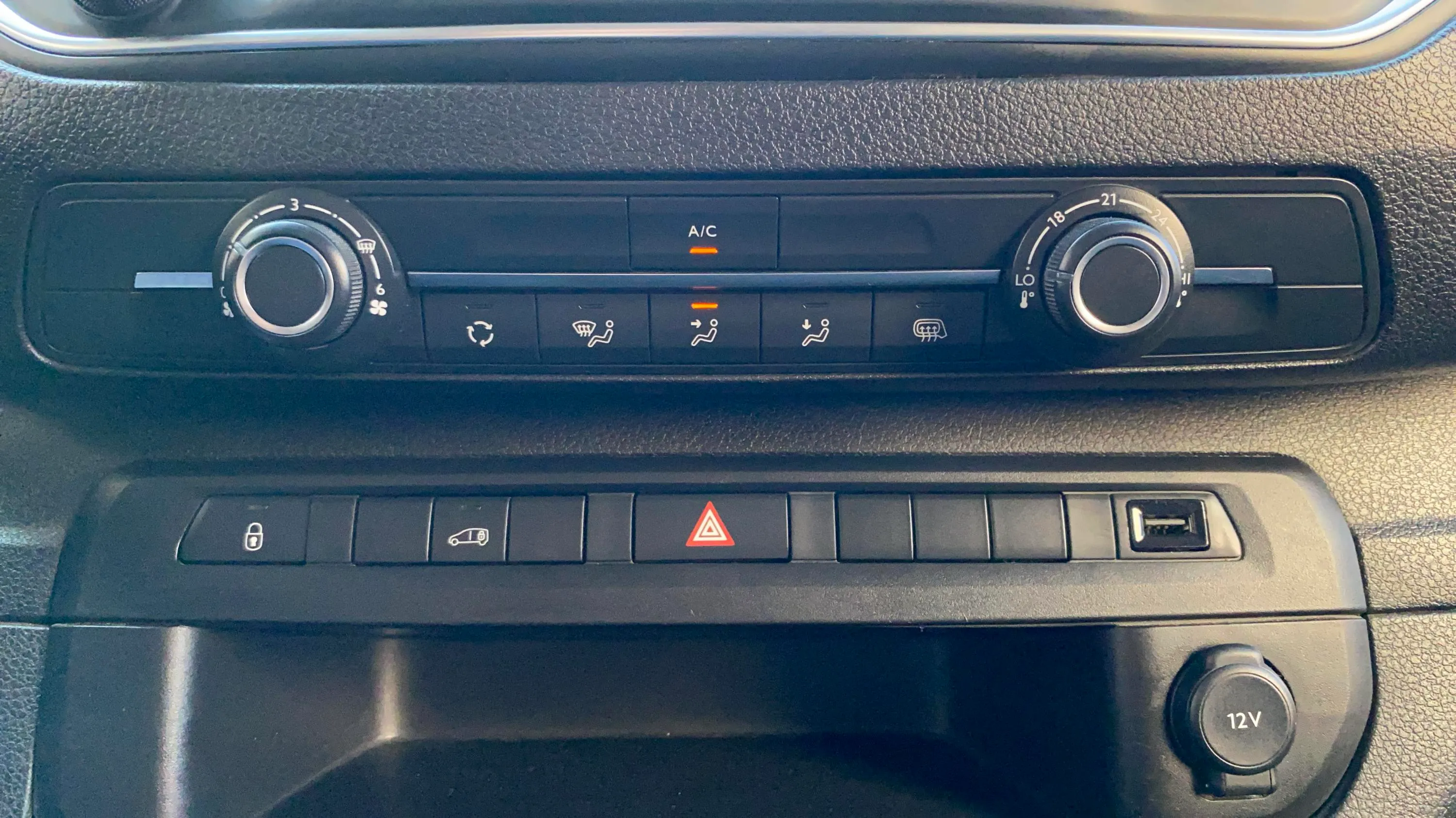 Opel Vivaro 1.5 BlueHDi M Std - foto 24