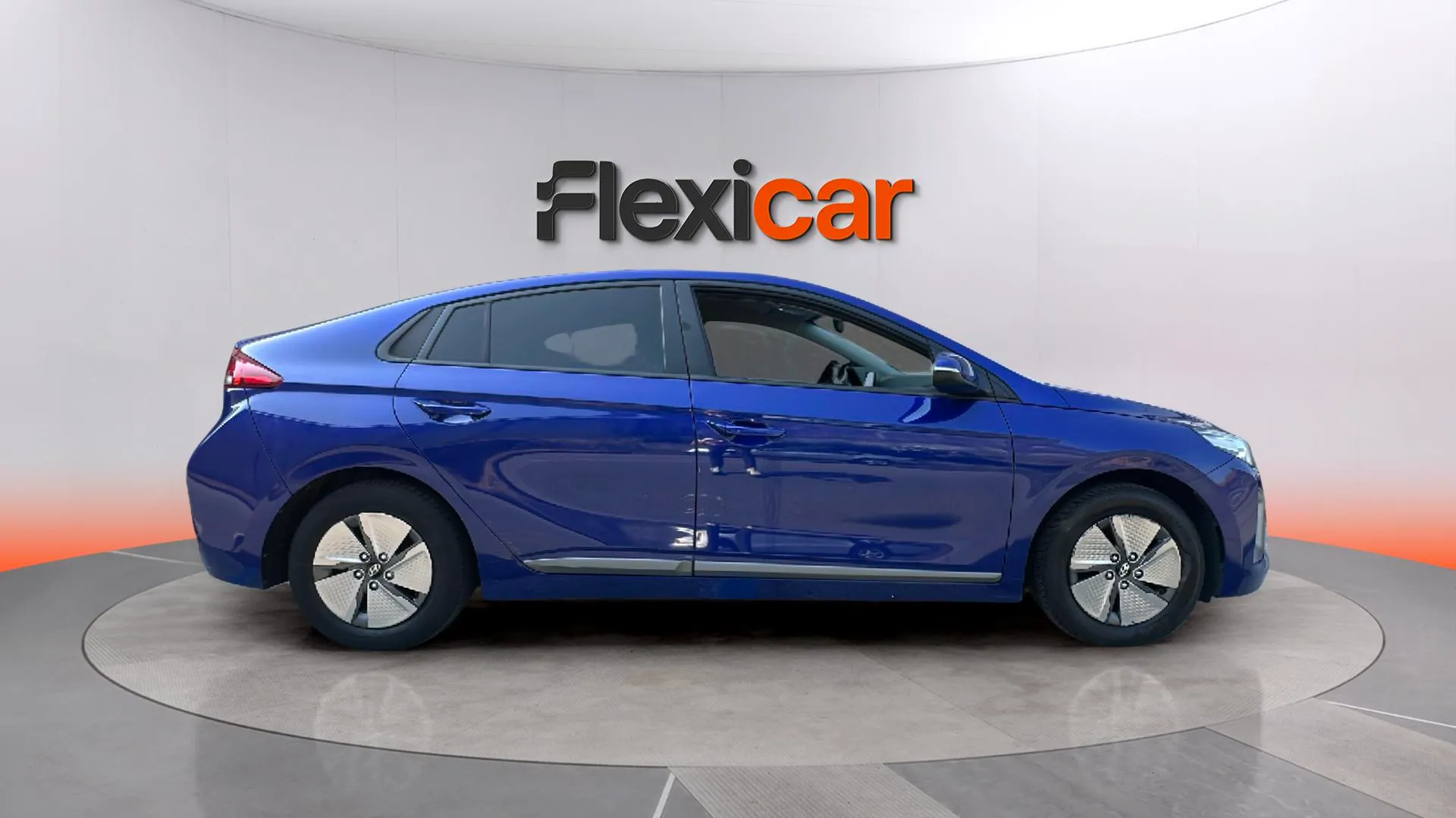 Hyundai Ioniq 1.6 GDI HEV Klass DCT - foto 4