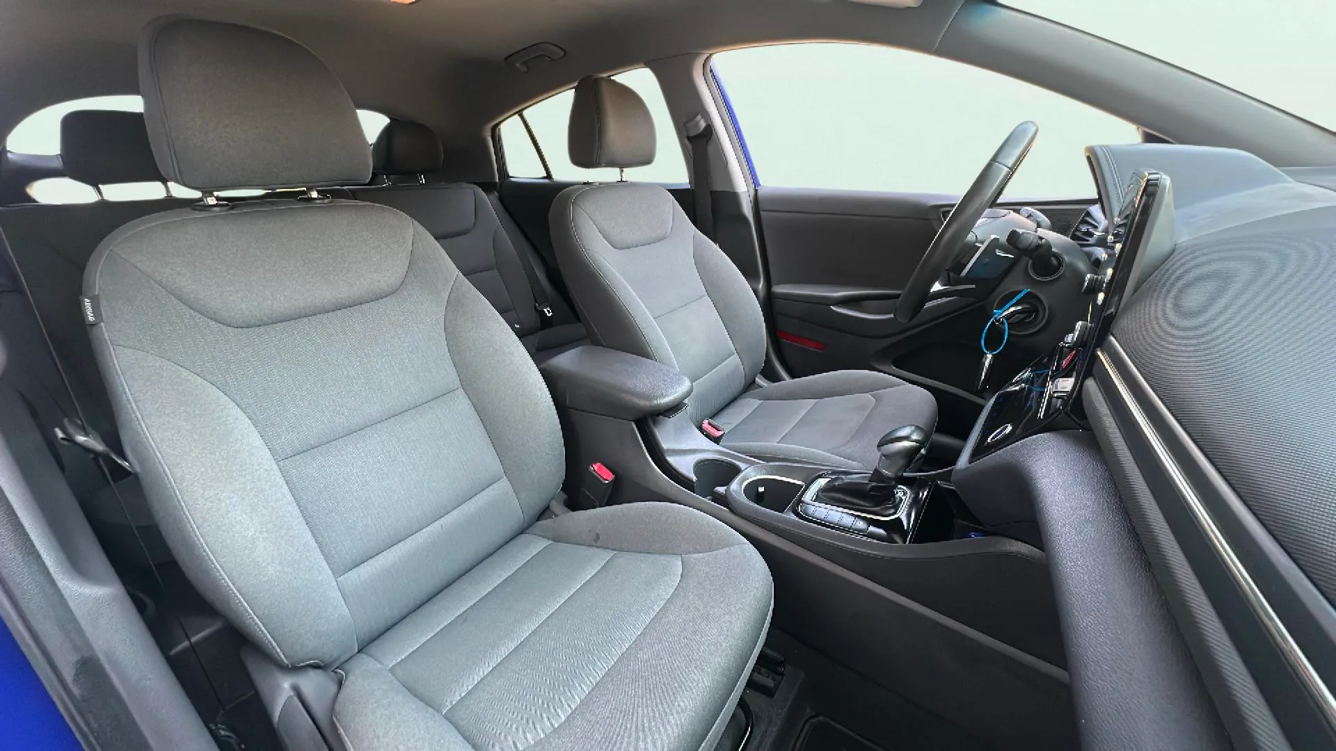 Hyundai Ioniq 1.6 GDI HEV Klass DCT - foto 17
