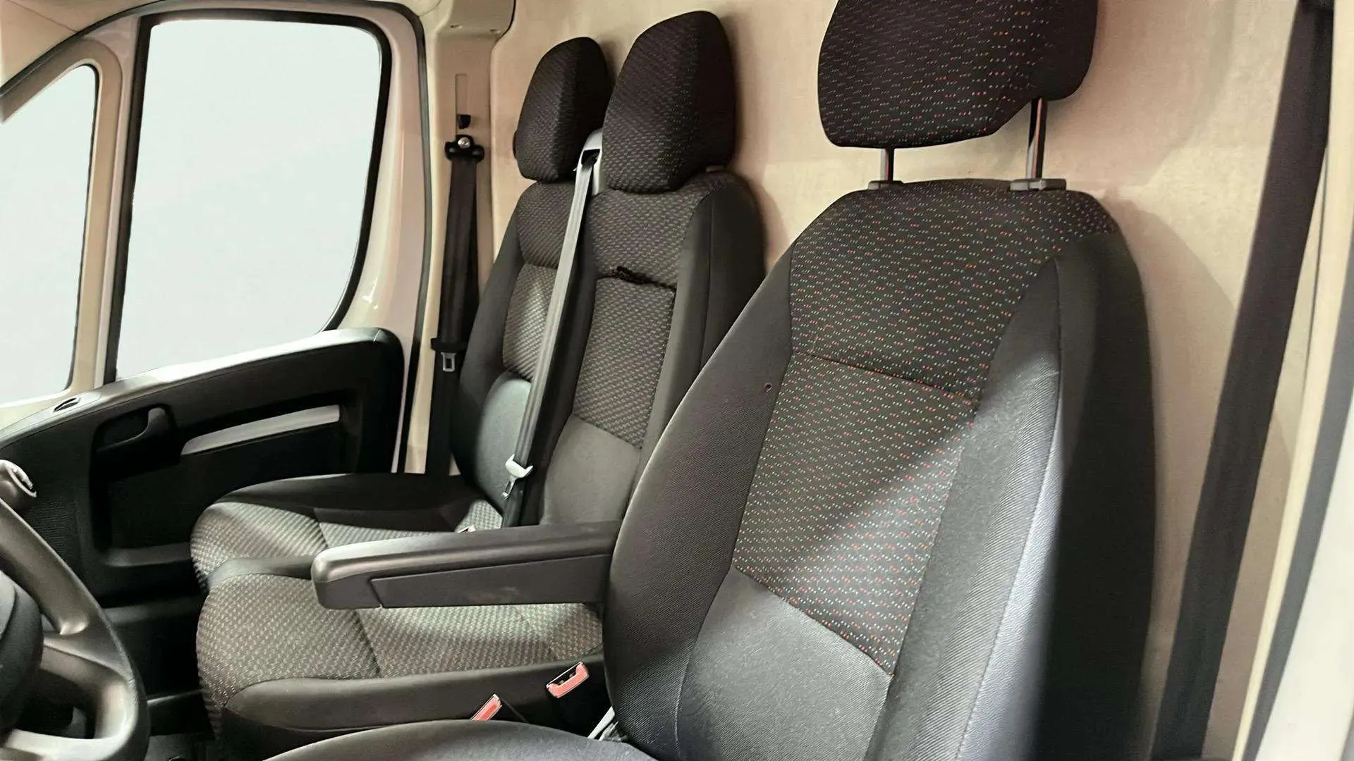Peugeot Boxer 335 L3 H2 Bhdi - foto 22