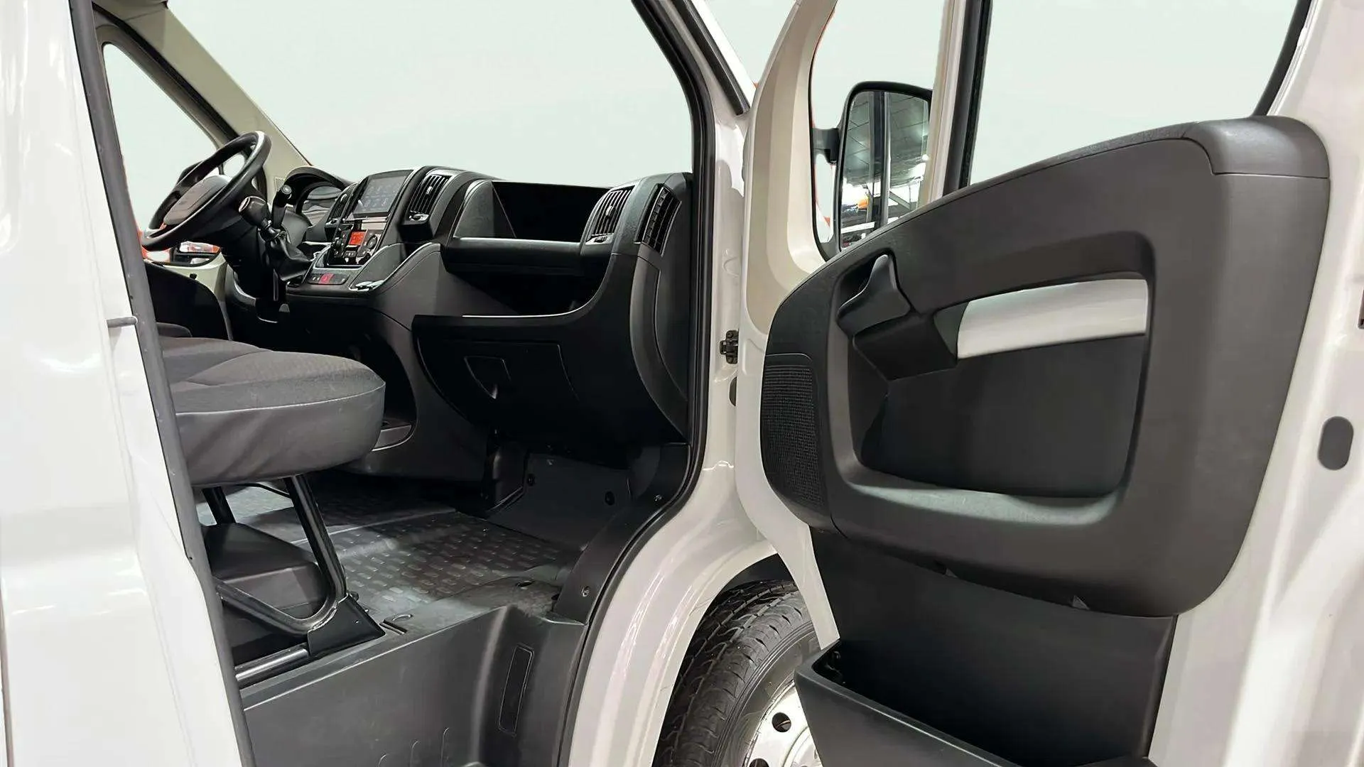 Peugeot Boxer 335 L3 H2 Bhdi - foto 12