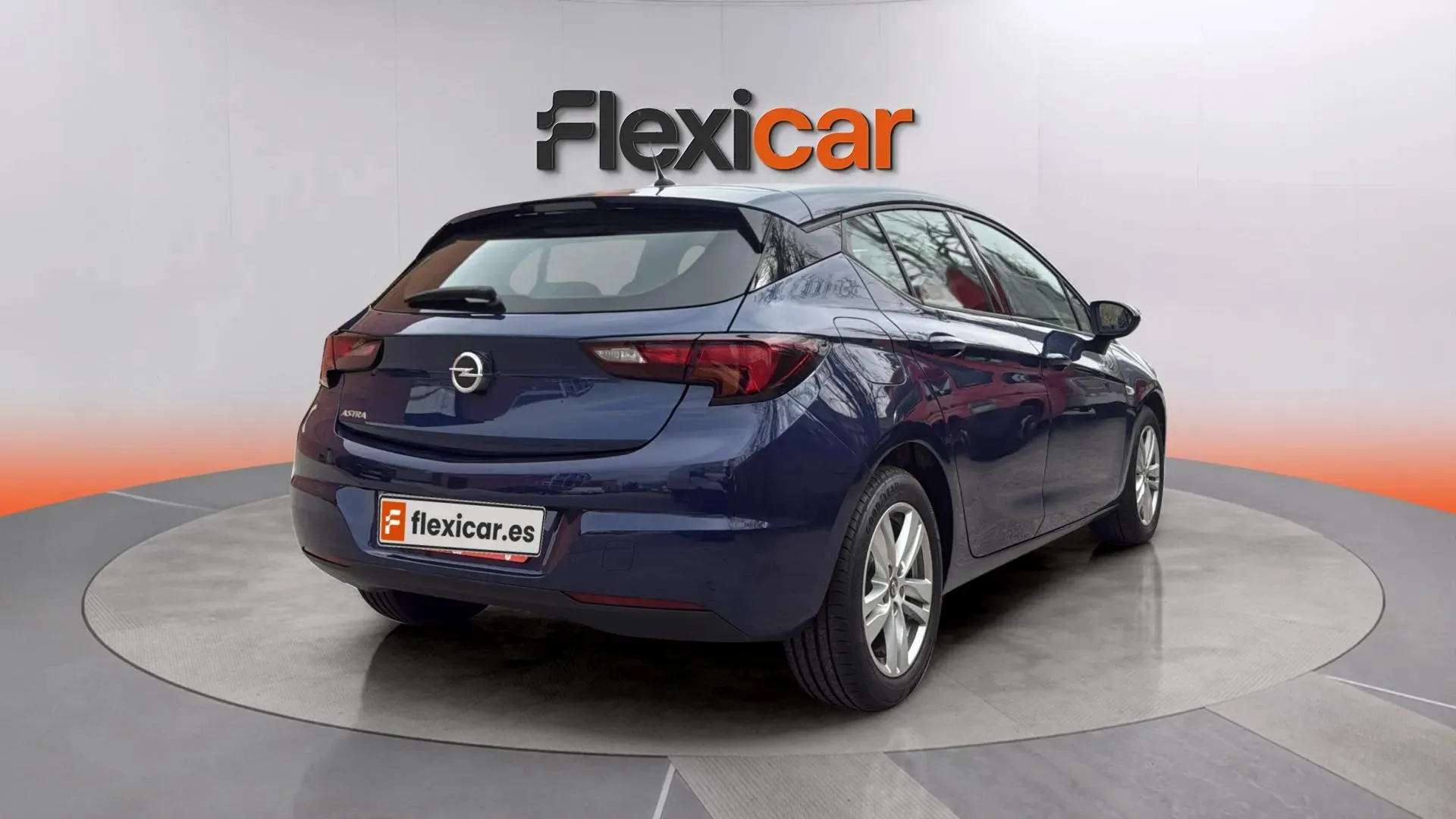 Opel Astra 1.2T SHT Business Elegance - foto 8