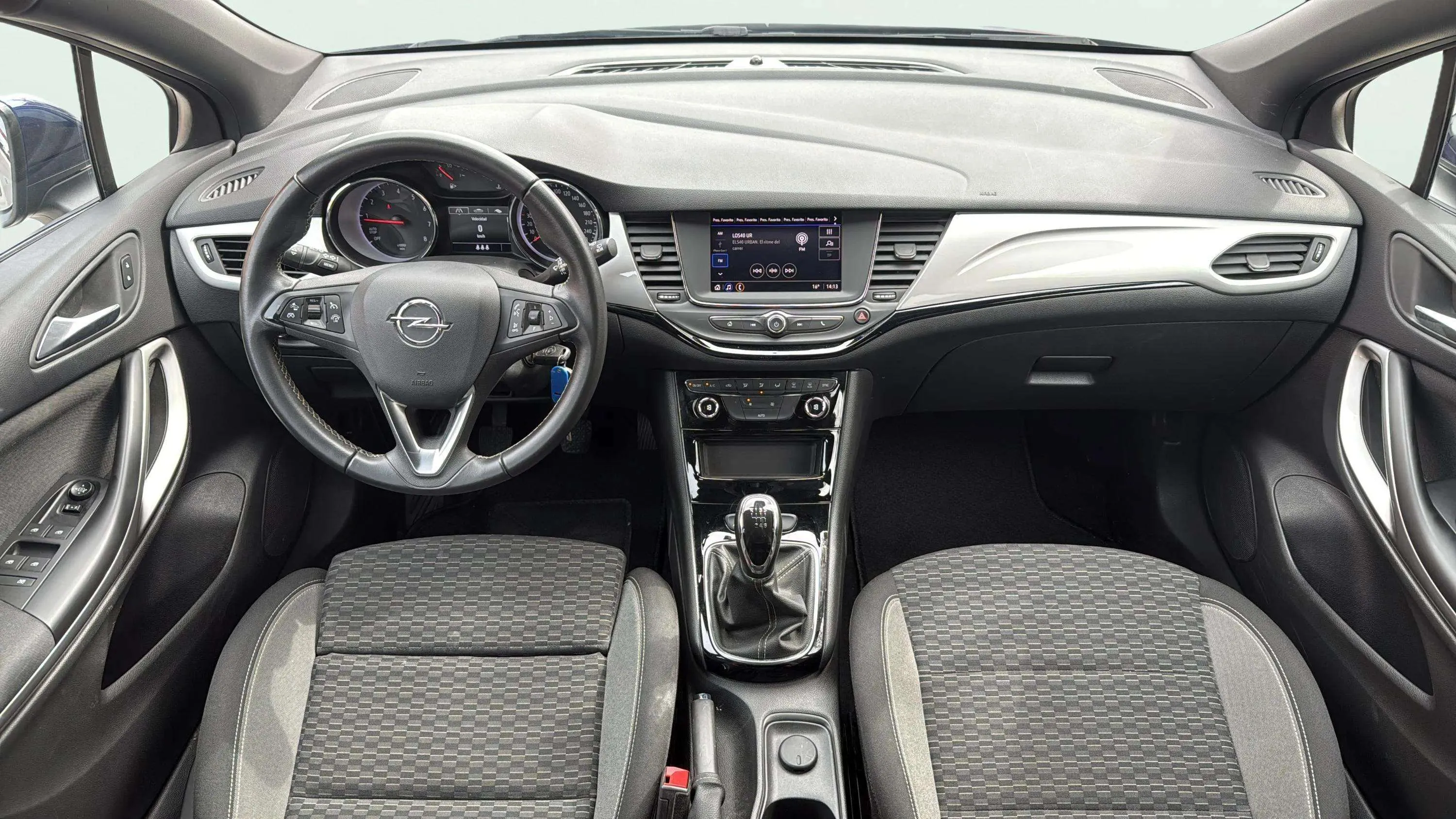 Opel Astra 1.2T SHT Business Elegance - foto 16