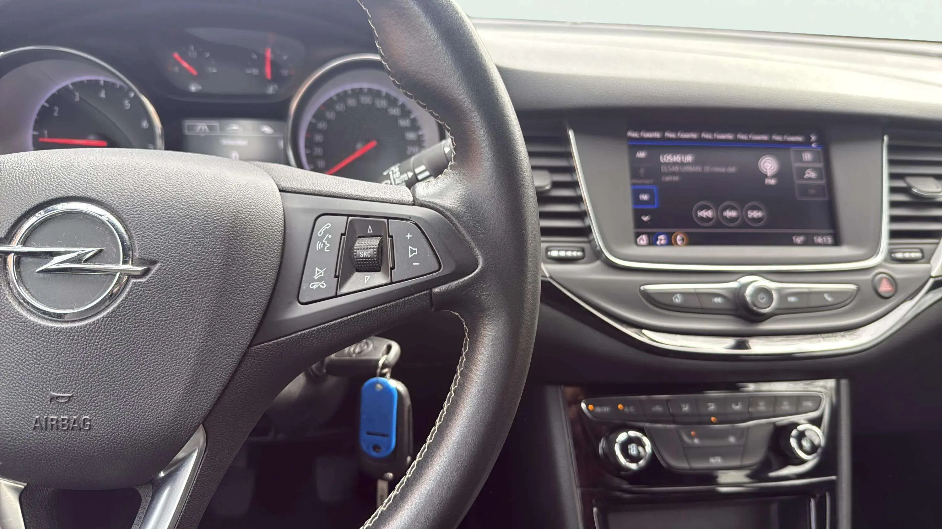 Opel Astra 1.2T SHT Business Elegance - foto 17