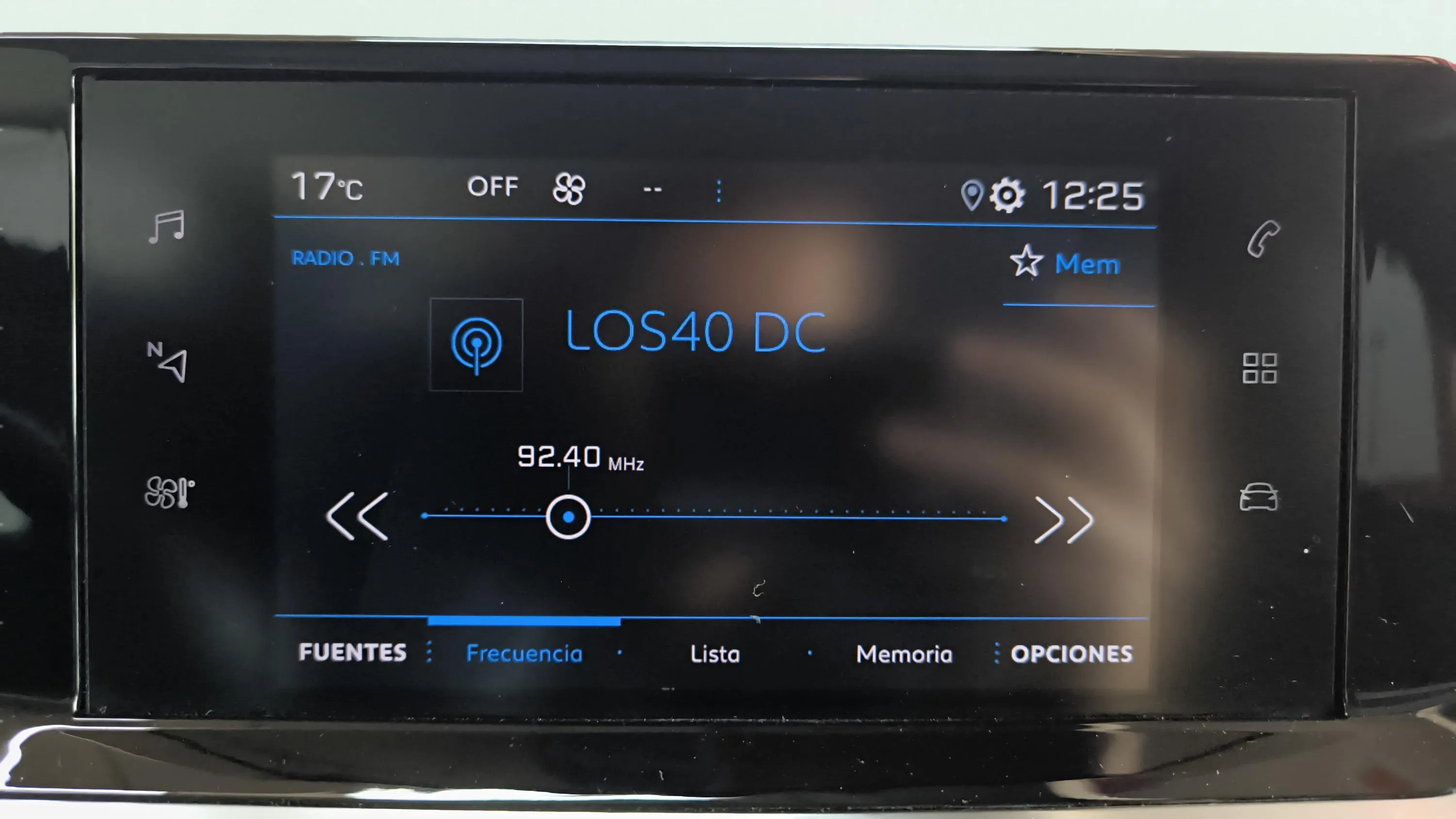 Peugeot 208 PureTech EAT8 Allure - foto 30