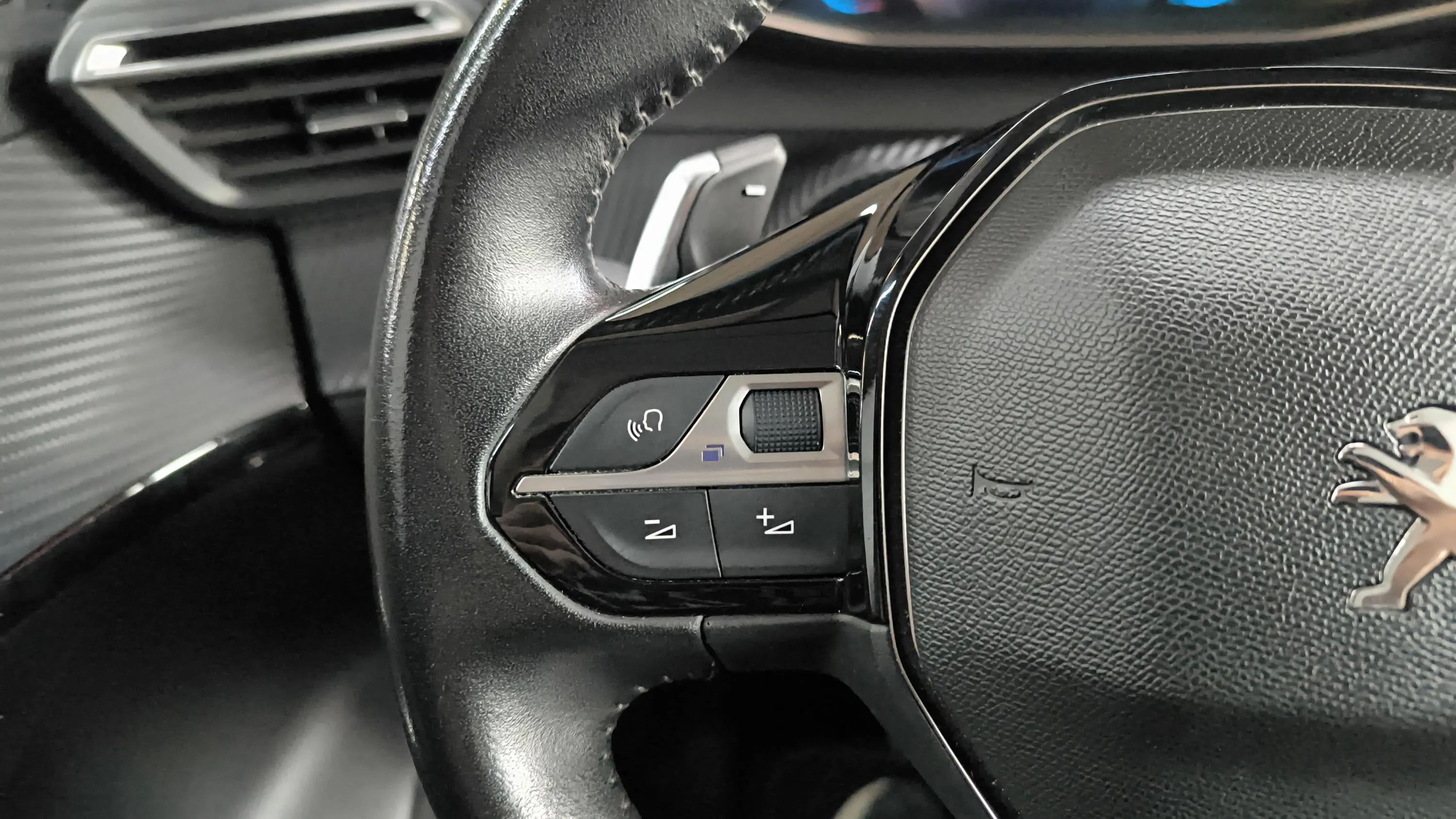 Peugeot 208 PureTech EAT8 Allure - foto 14