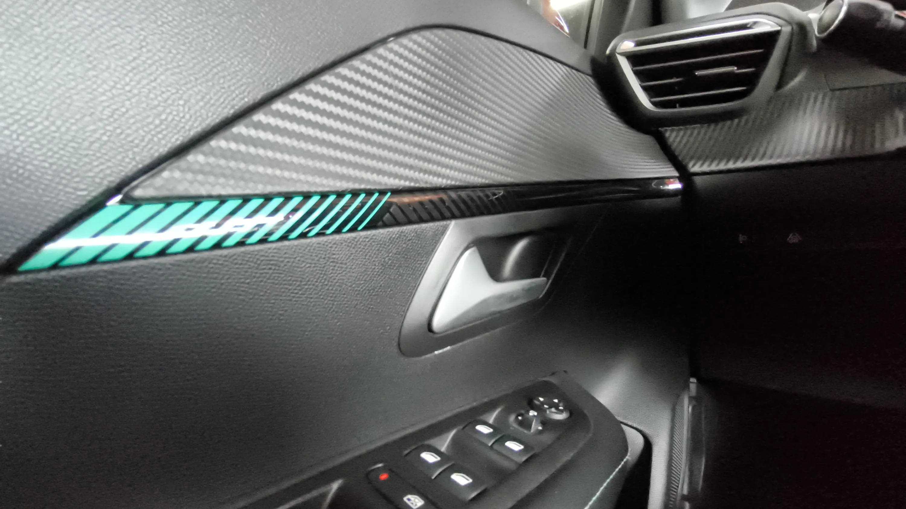 Peugeot 208 PureTech EAT8 Allure - foto 19