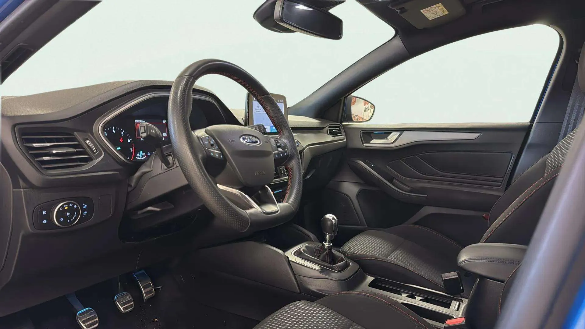 Ford Focus 1.0 Ecob. MHEV ST-Line Design SIP - foto 11