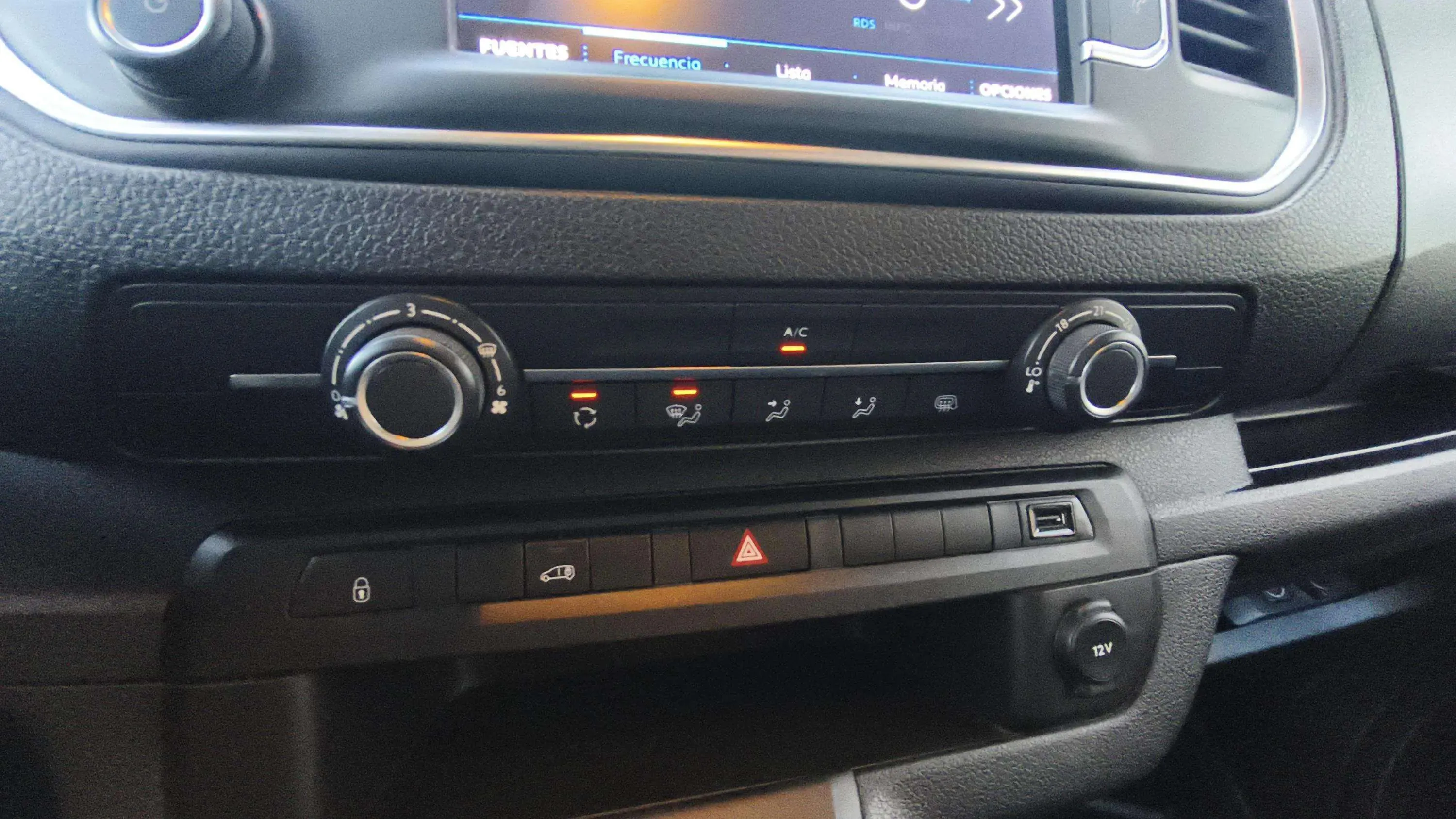 Peugeot Expert Furgón BlueHDi 100 Standard - foto 19