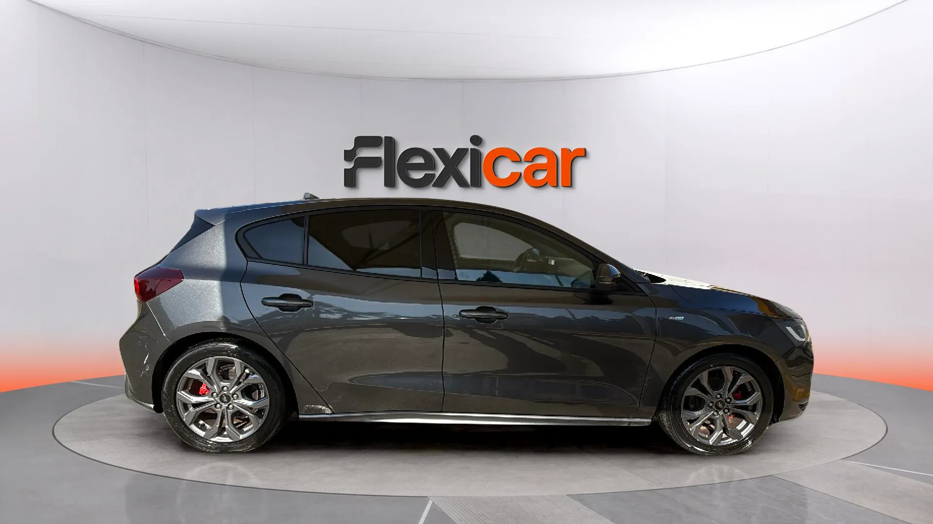 Ford Focus 1.0 EcoBoost MHEV ST-Line - foto 8