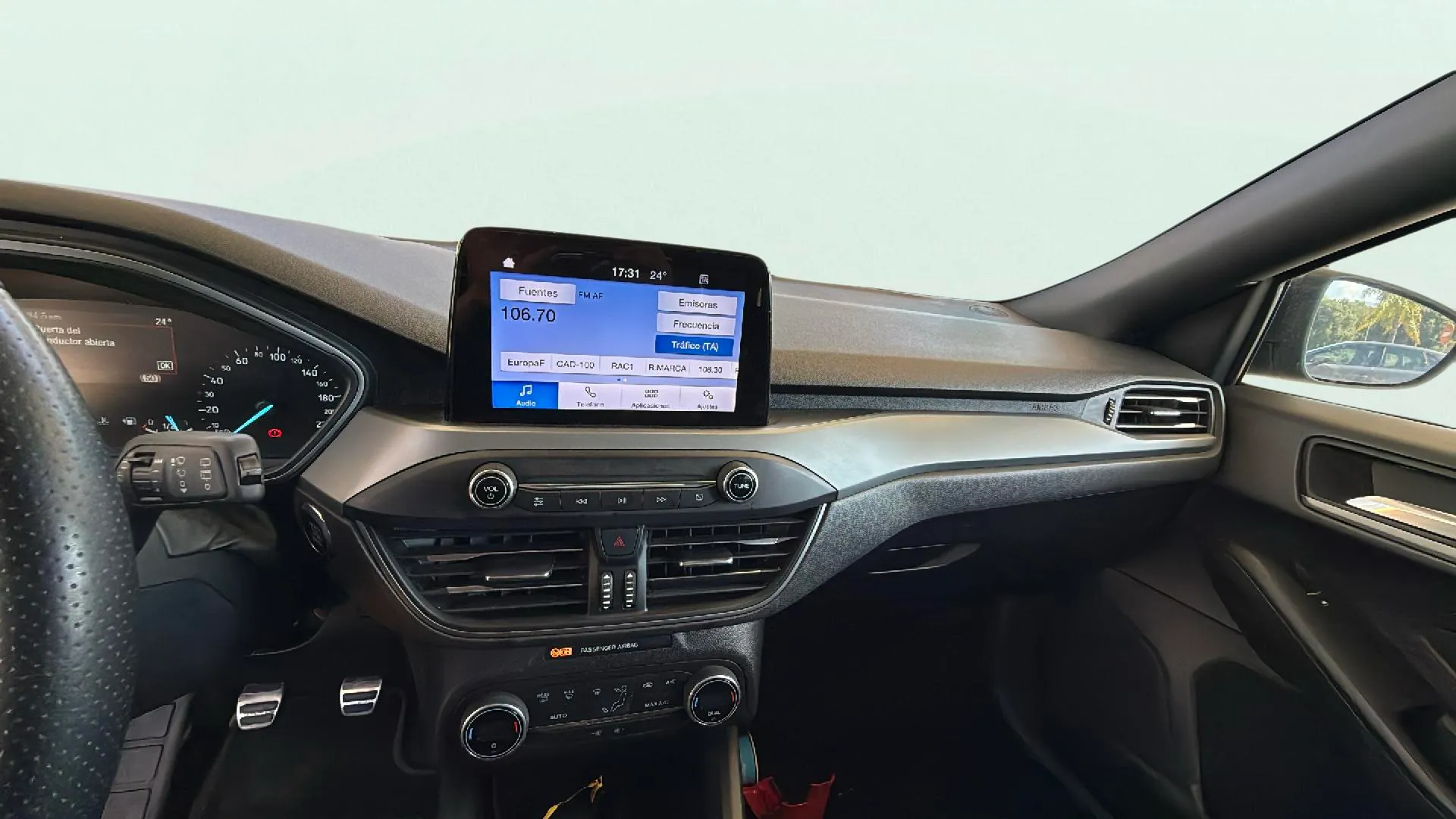 Ford Focus 1.0 EcoBoost MHEV ST-Line - foto 12