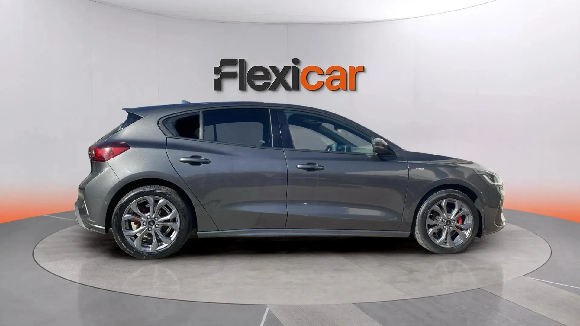 Ford Focus 1.0 EcoBoost MHEV ST-Line Design SIP - foto 5