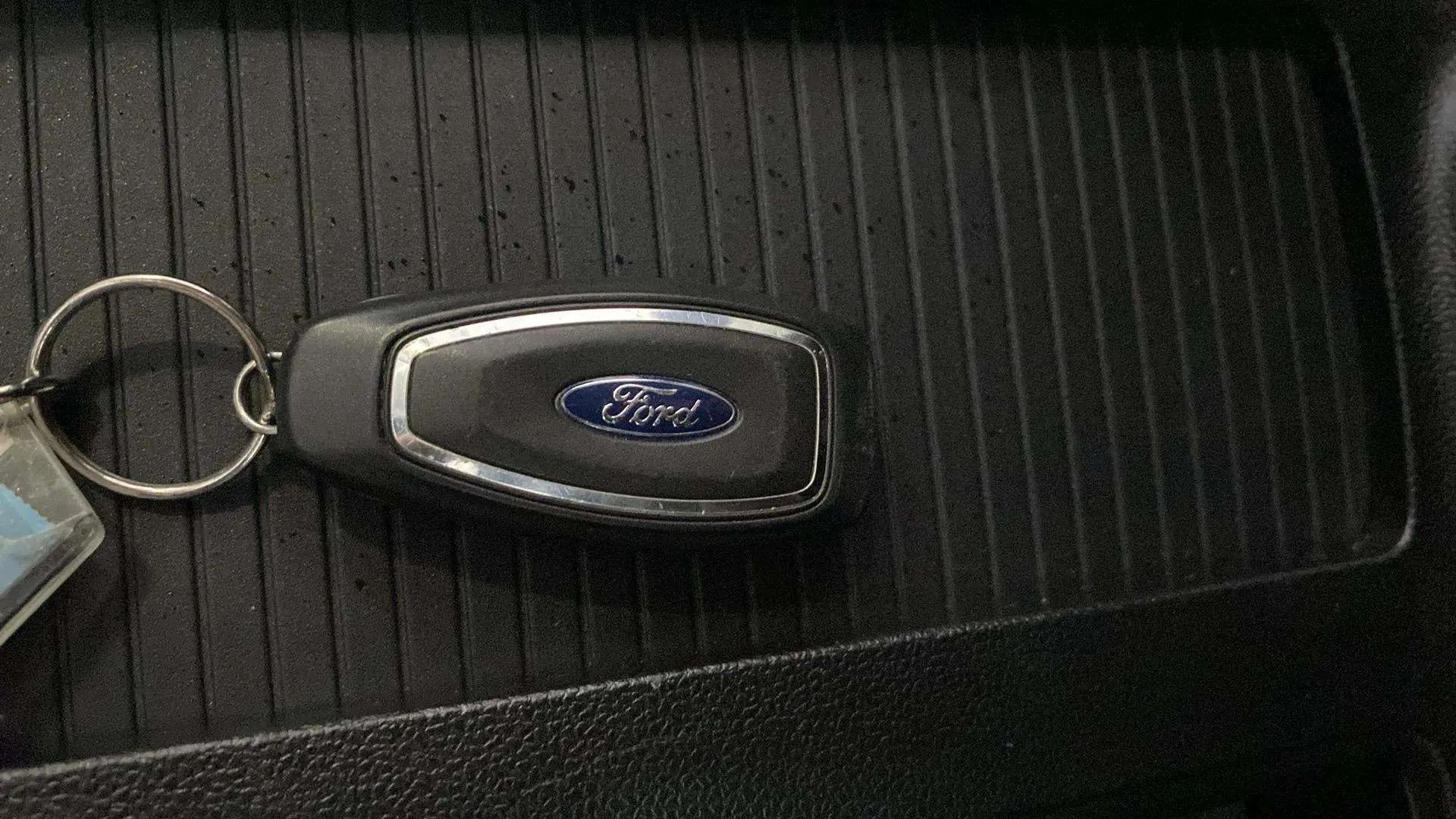 Ford Focus 1.0 EcoBoost MHEV ST-Line Design SIP - foto 18