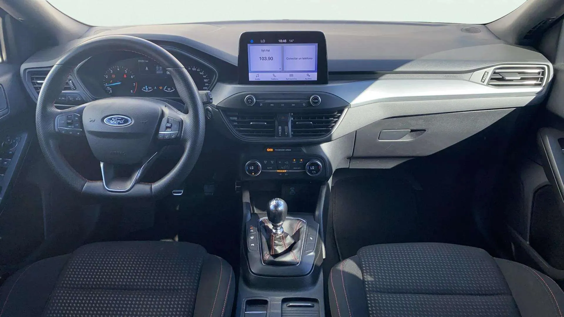Ford Focus 1.0 EcoBoost MHEV ST-Line Design SIP - foto 12