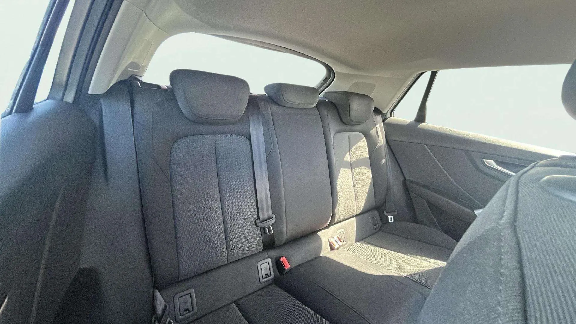 Audi Q2 30 TFSI - foto 20