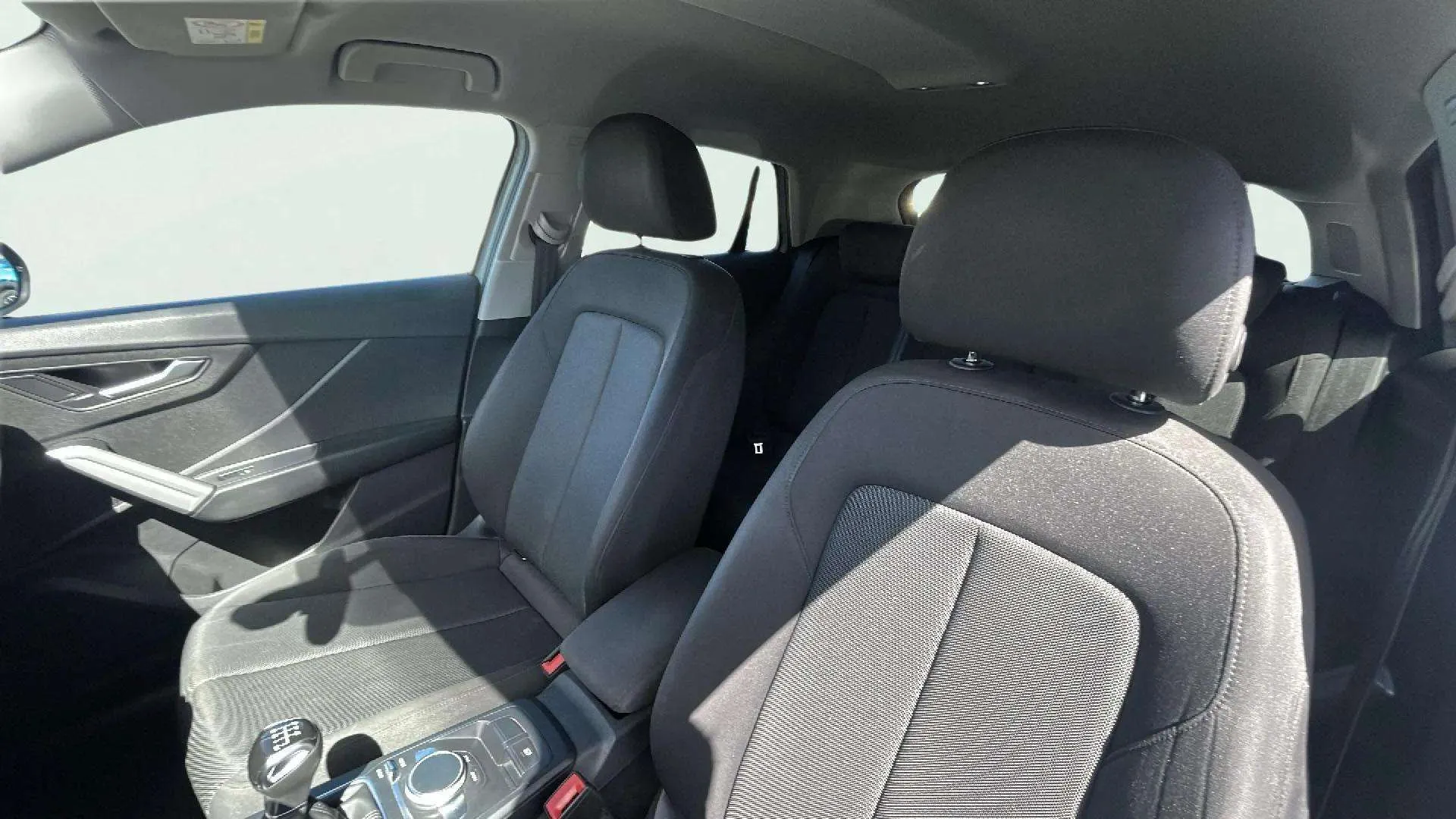 Audi Q2 30 TFSI - foto 23