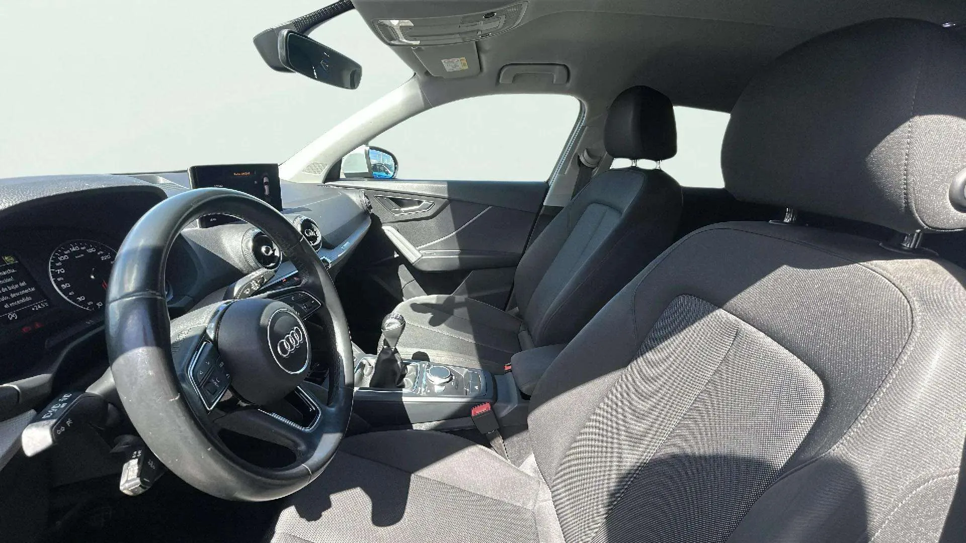 Audi Q2 30 TFSI - foto 24