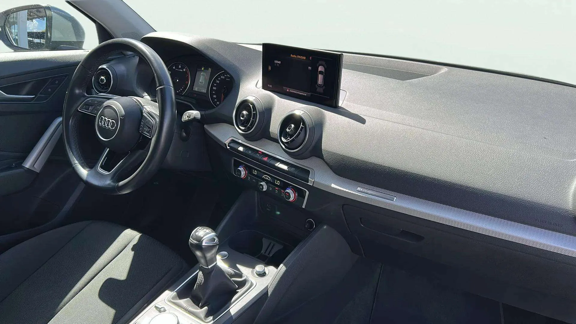 Audi Q2 30 TFSI - foto 18