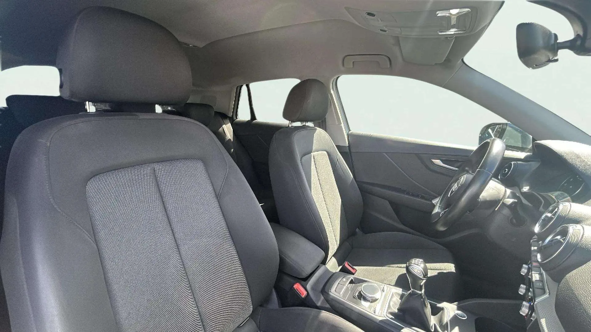 Audi Q2 30 TFSI - foto 19