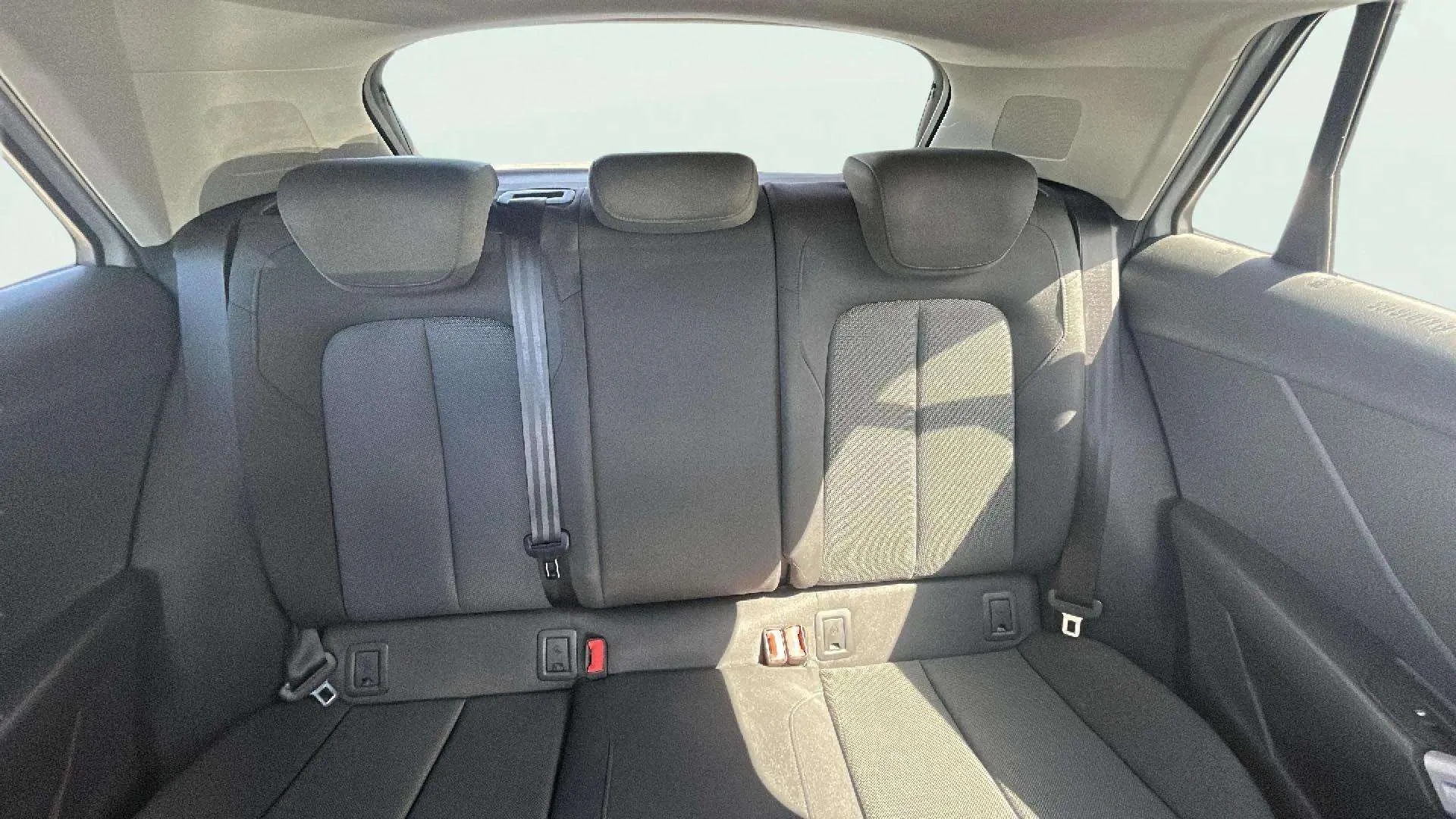 Audi Q2 30 TFSI - foto 12
