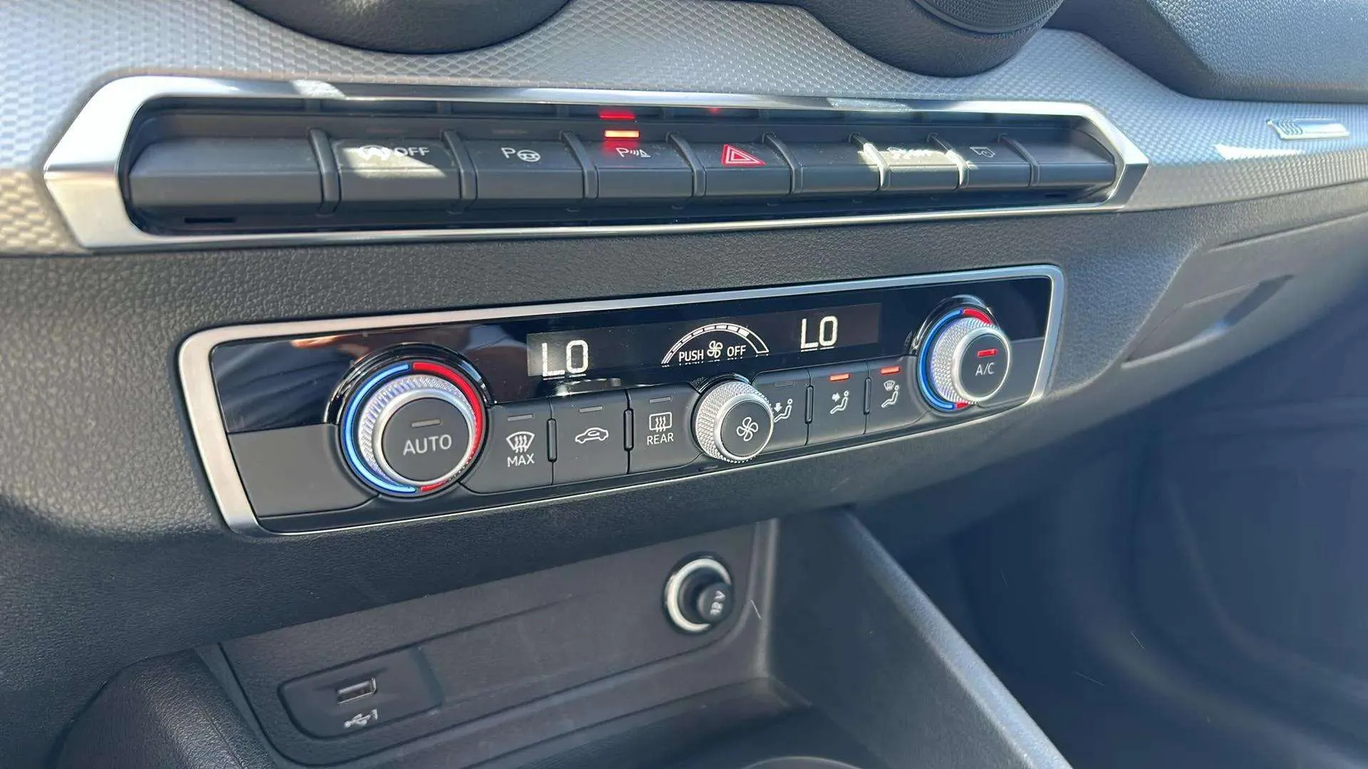 Audi Q2 30 TFSI - foto 28