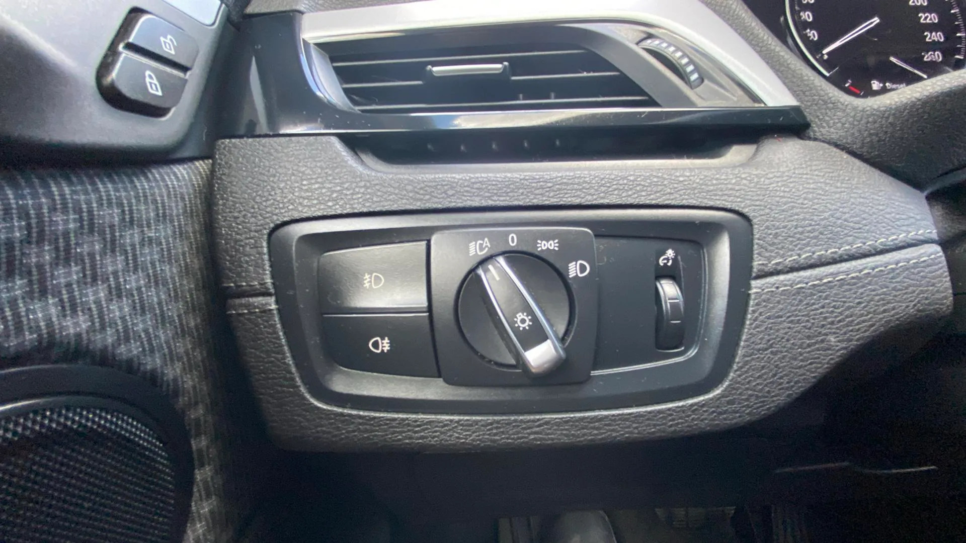 BMW X2 sDrive18d - foto 21