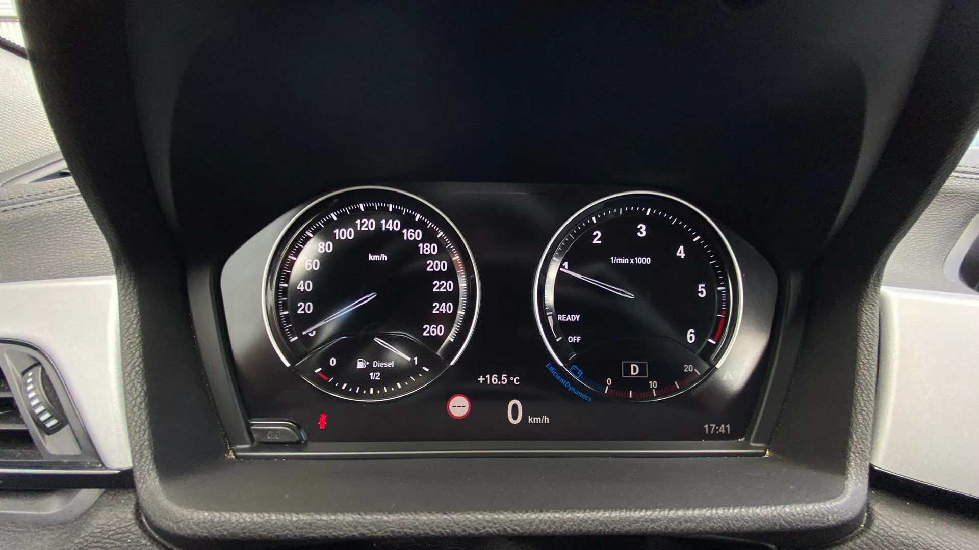 BMW X2 sDrive18d - foto 11