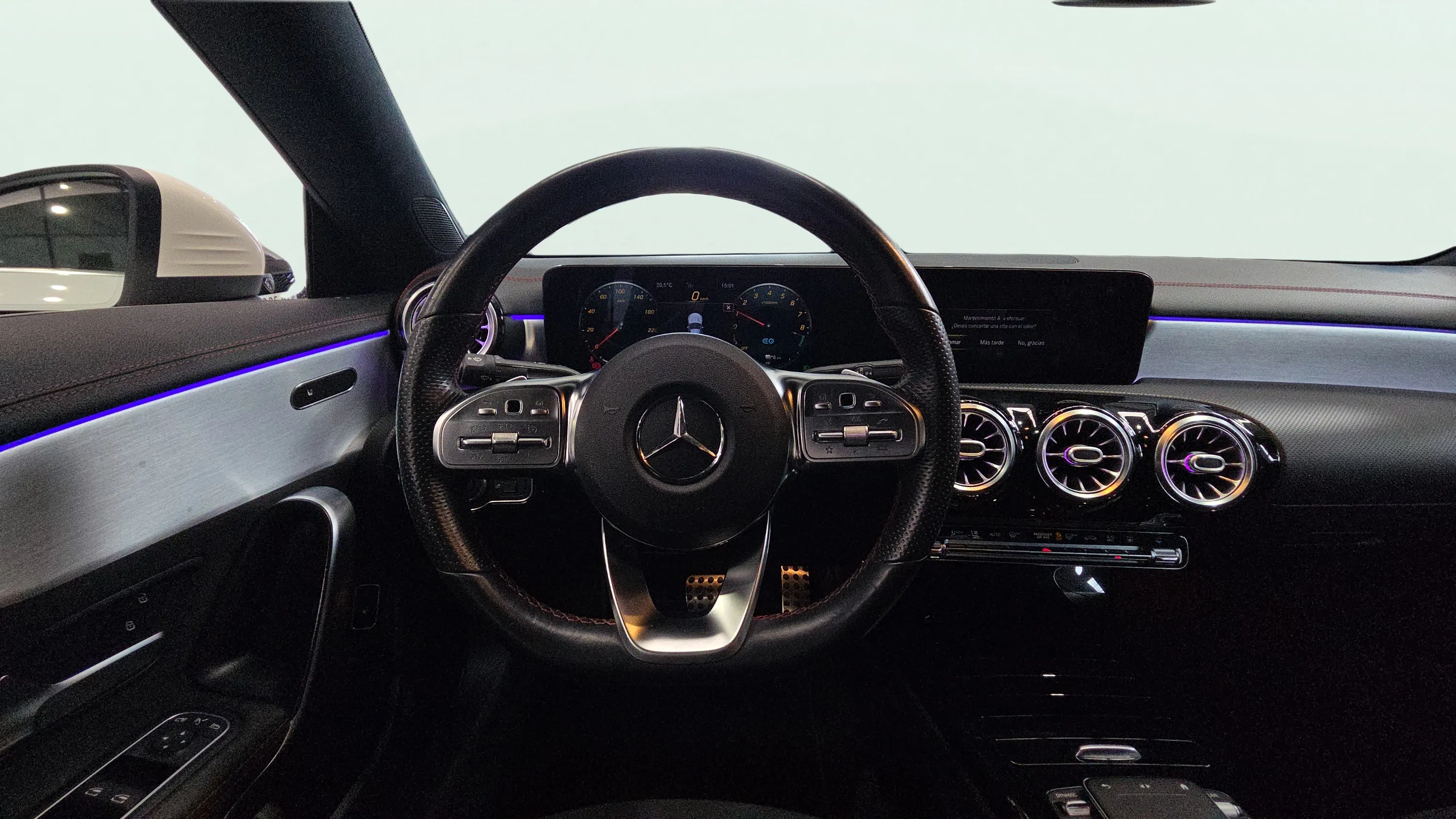 Mercedes-Benz CLA 250 e - foto 12
